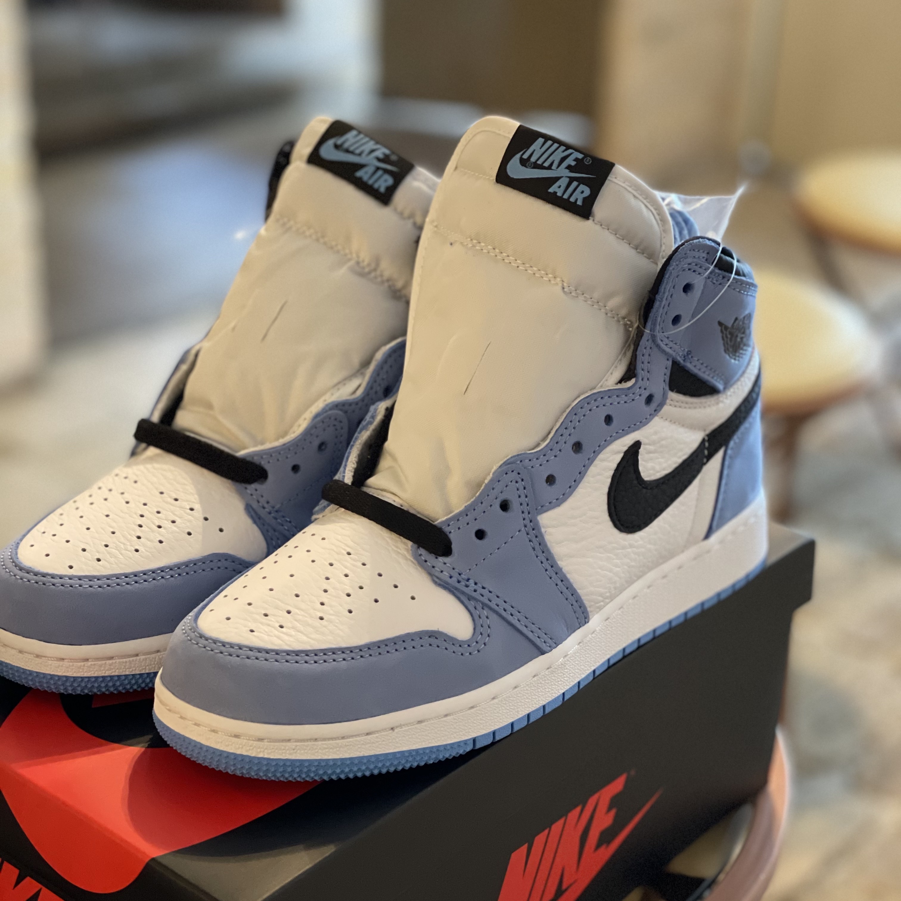 (GS) Jordan 1 Retro High OG University Blue 착용 스타일