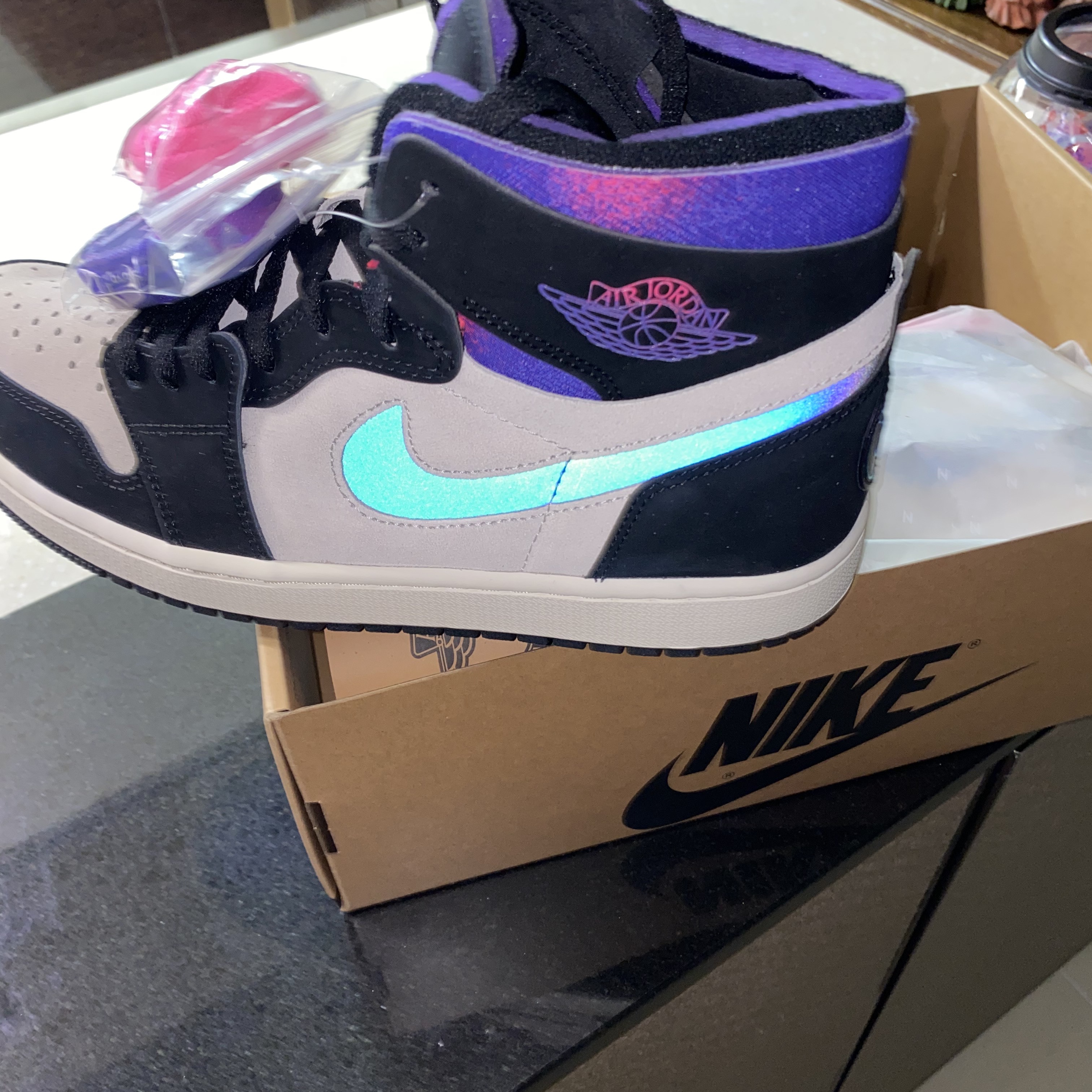 Jordan 1 x Paris Saint-Germain Zoom Air CMFT 착용 스타일 - 1