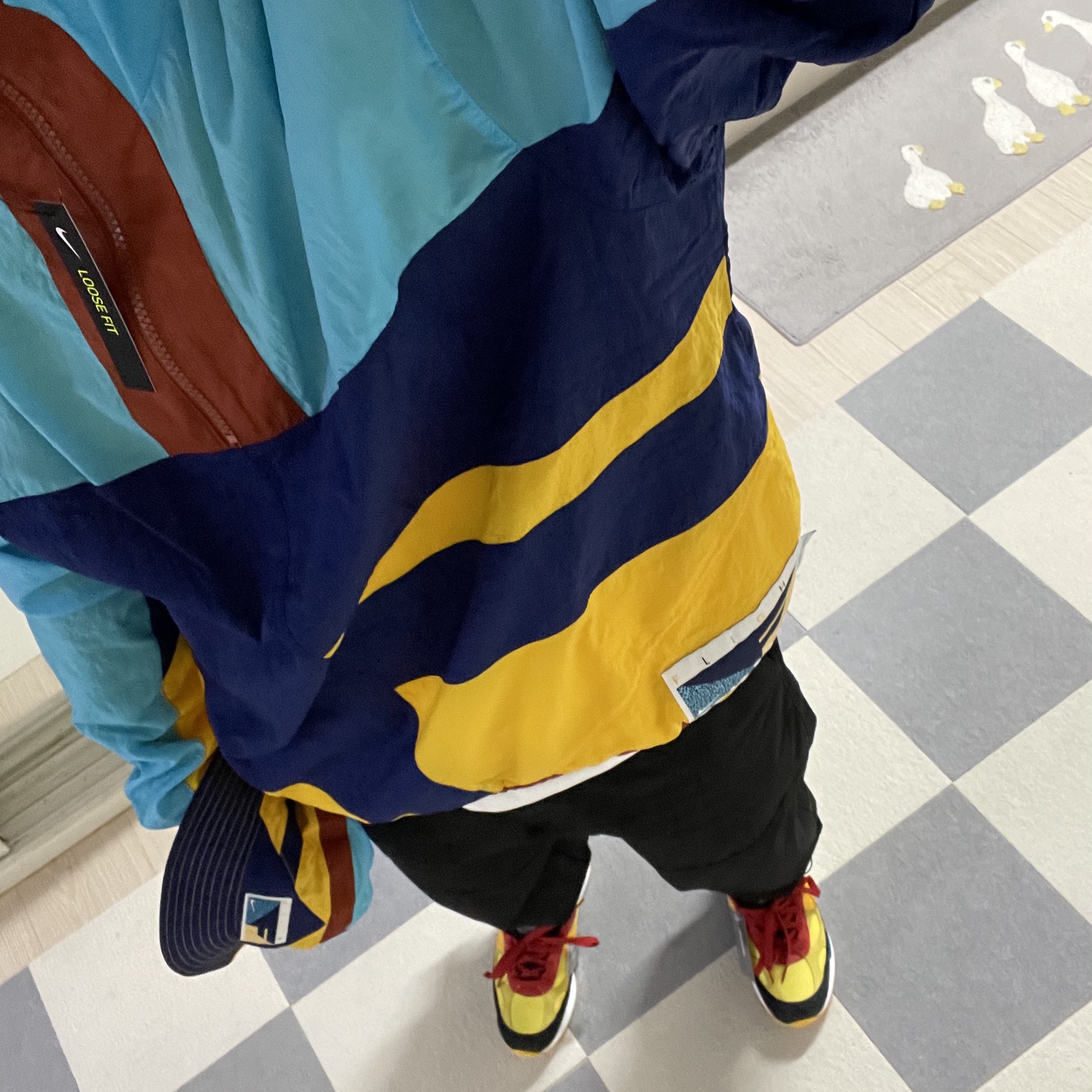 New Balance 992 Made in USA Yellow Blue 착용 스타일