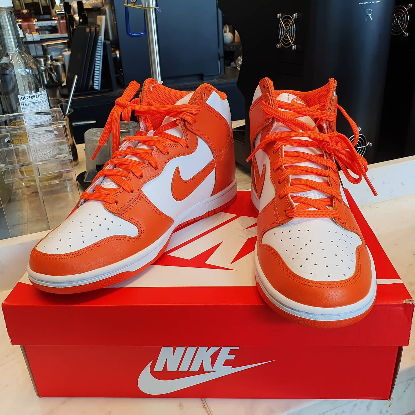 Nike Dunk High Retro Orange Blaze 착용 스타일