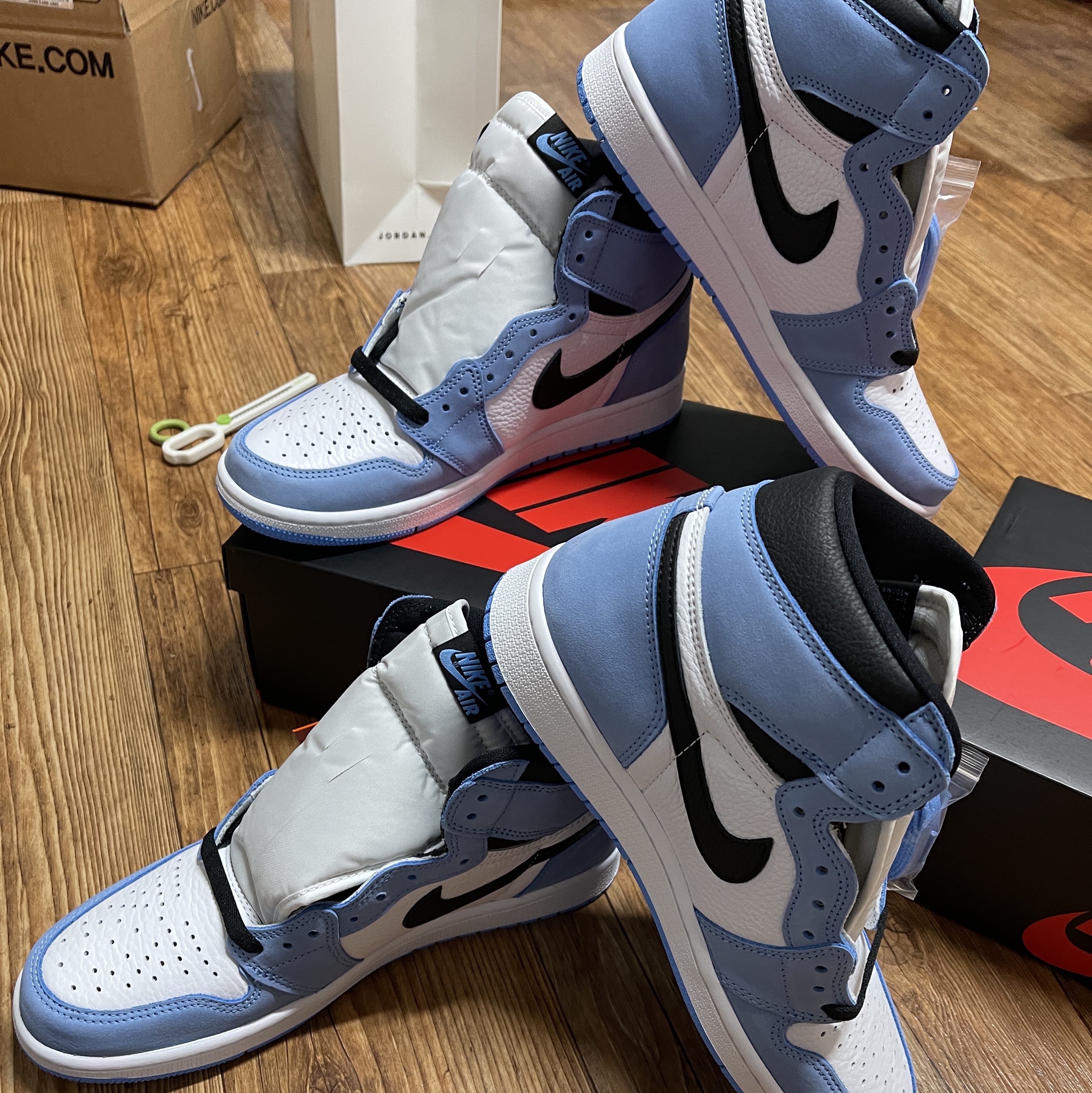 Jordan 1 Retro High OG University Blue 착용 스타일
