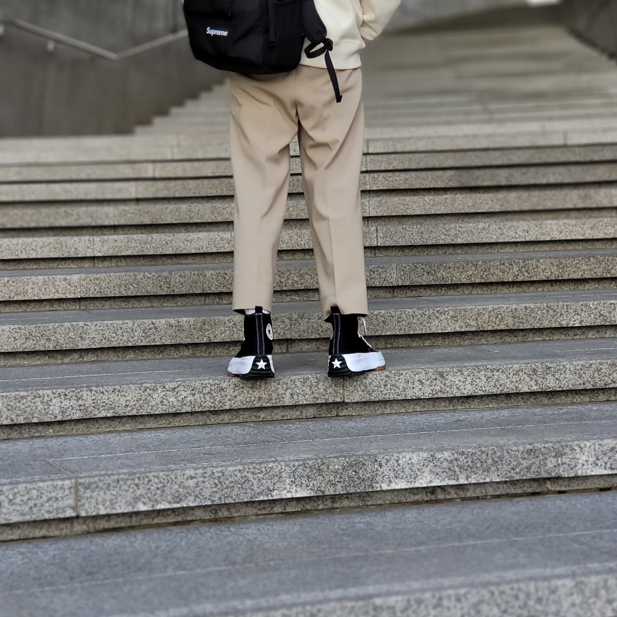 Converse Run Star Hike Hi Black White Gum 착용 스타일