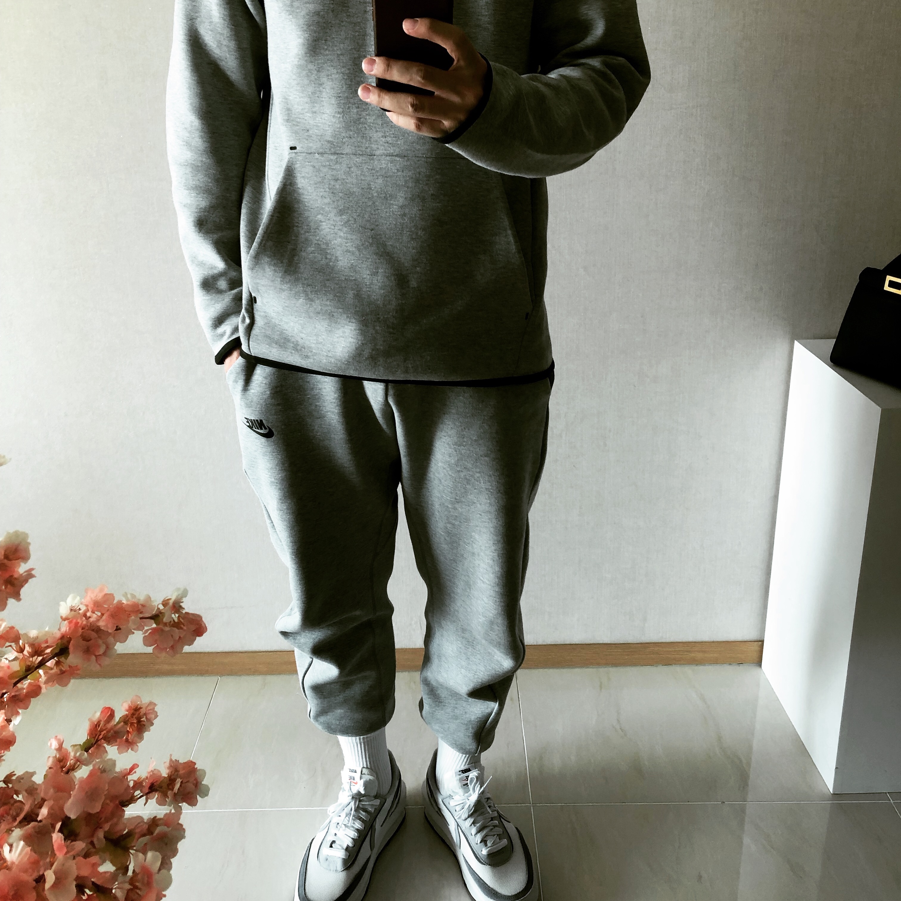 Nike x Sacai LDWaffle Summit White 착용 스타일