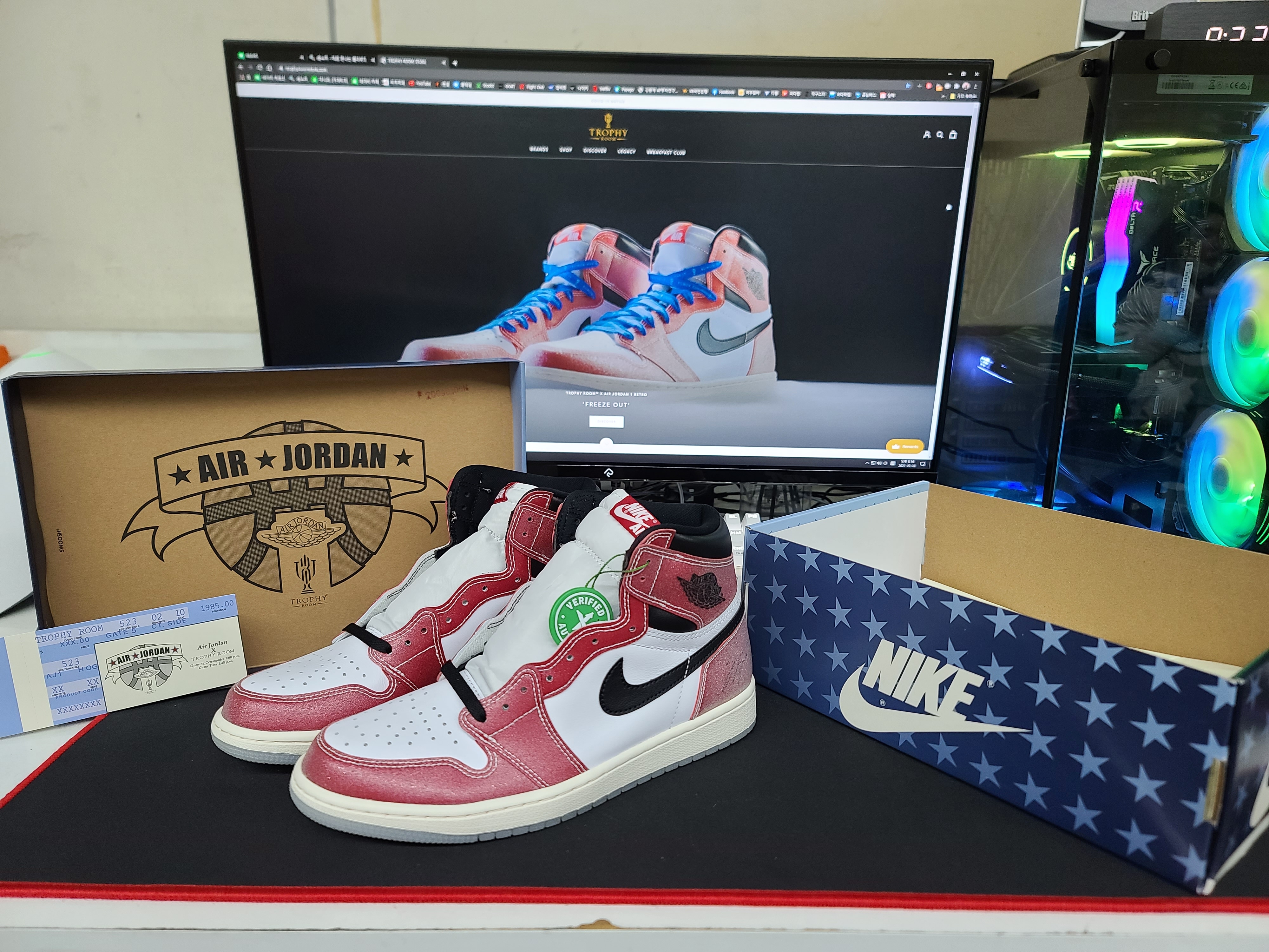 Jordan 1 x Trophy Room Retro High OG SP Chicago 착용 스타일