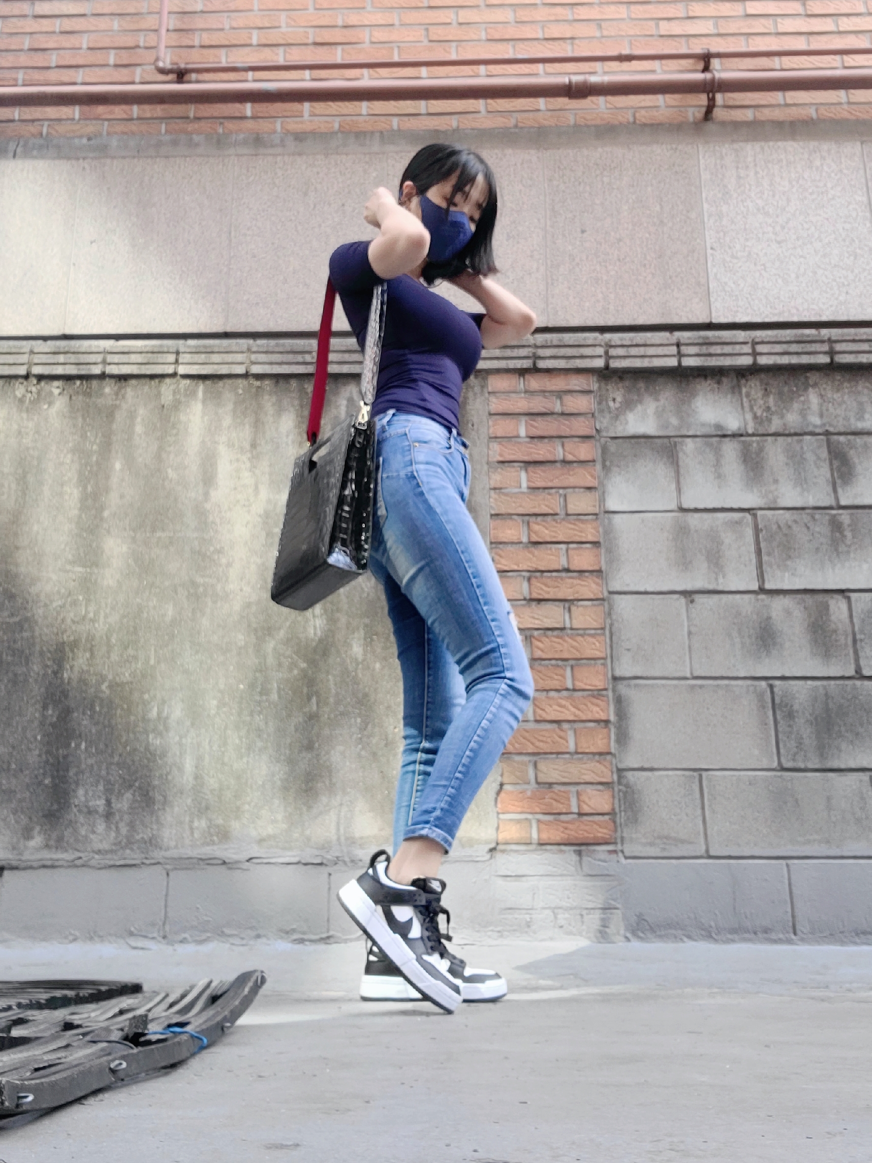(W) Nike Dunk Low Disrupt Black White 착용 스타일