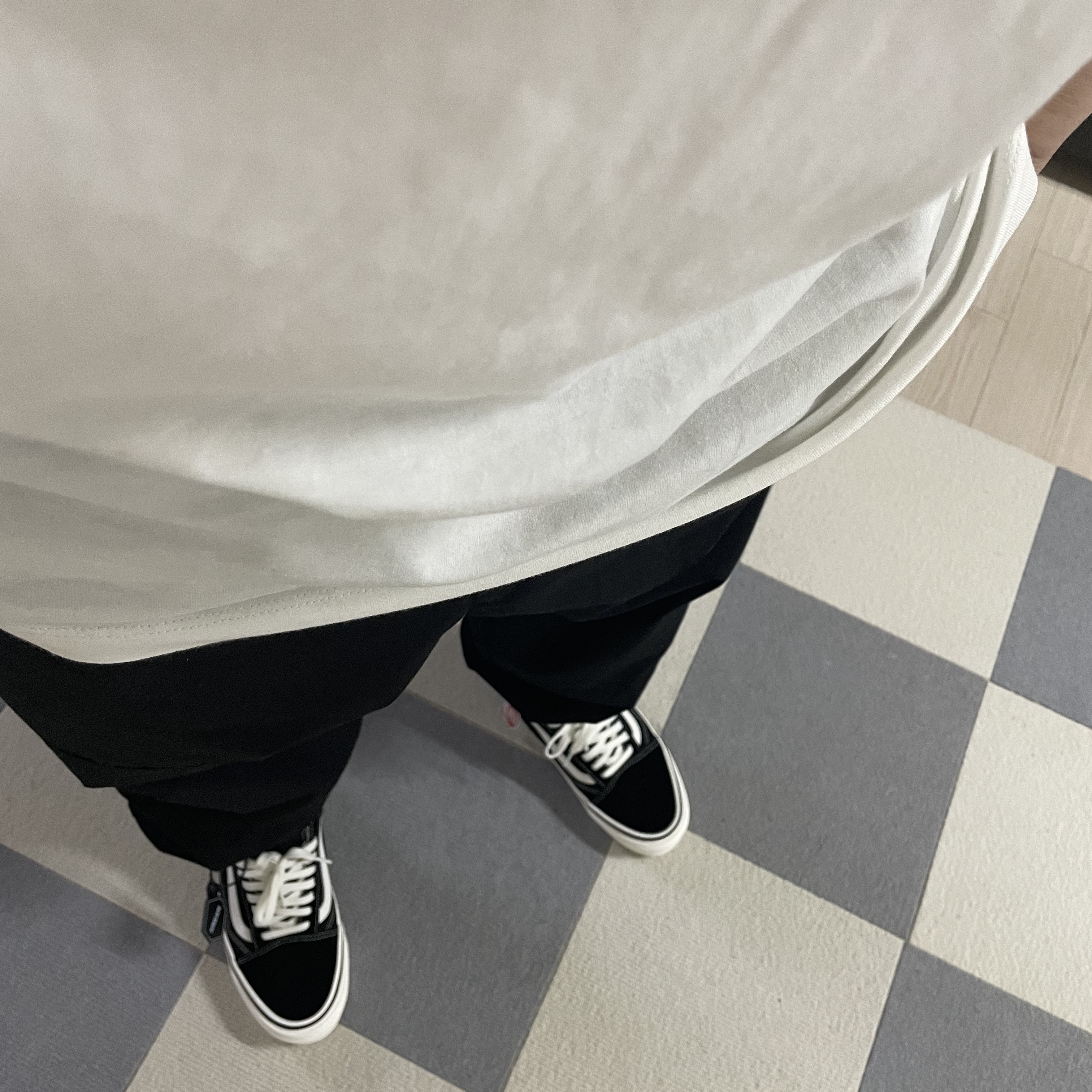 Vans Vault x CDG OG Old Skool LX Side Wall 착용 스타일 - 3