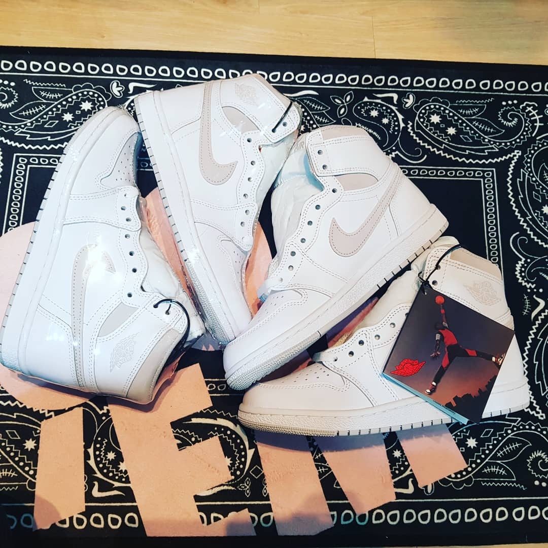 Jordan 1 High 85 Neutral Grey 착용 스타일