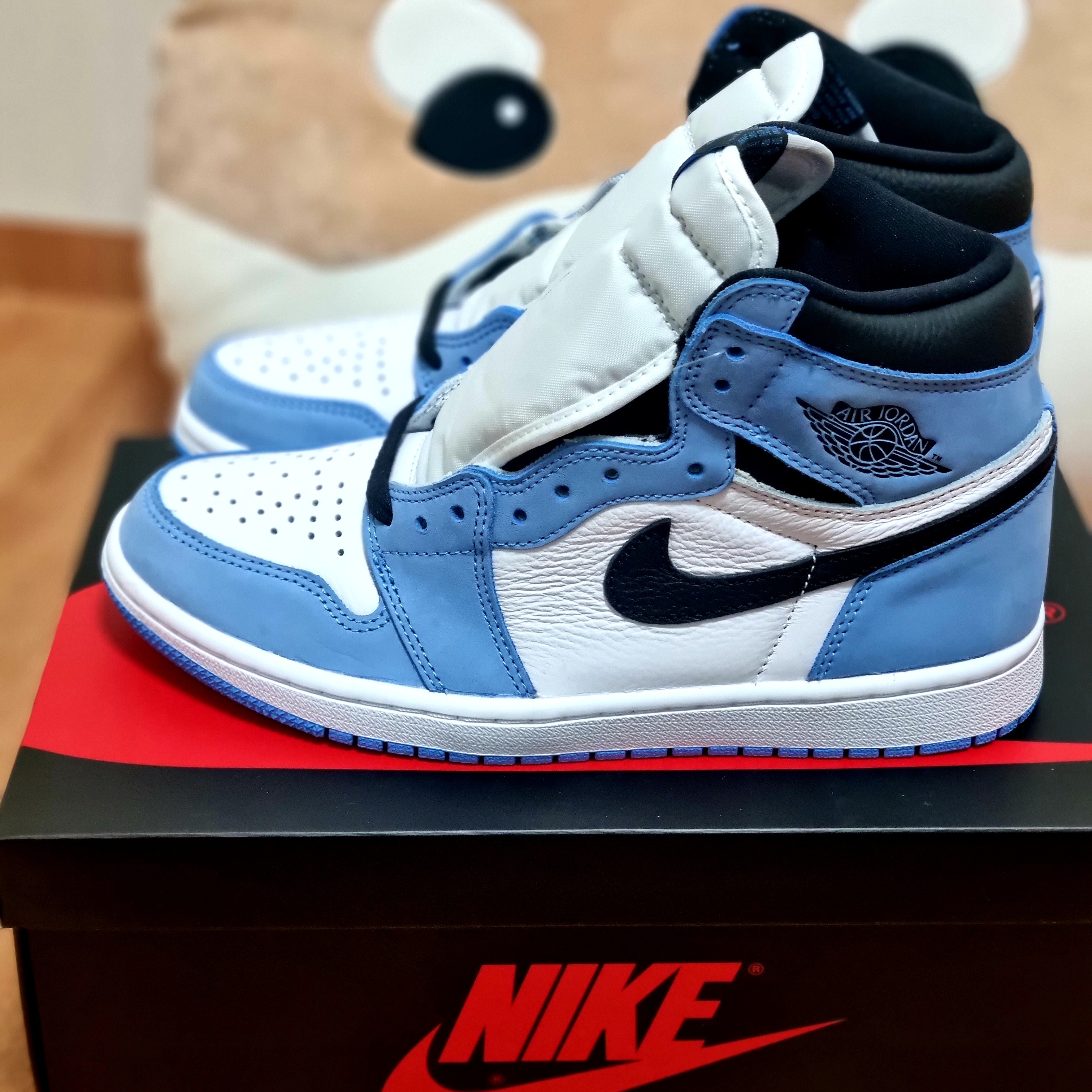 Jordan 1 Retro High OG University Blue 착용 스타일
