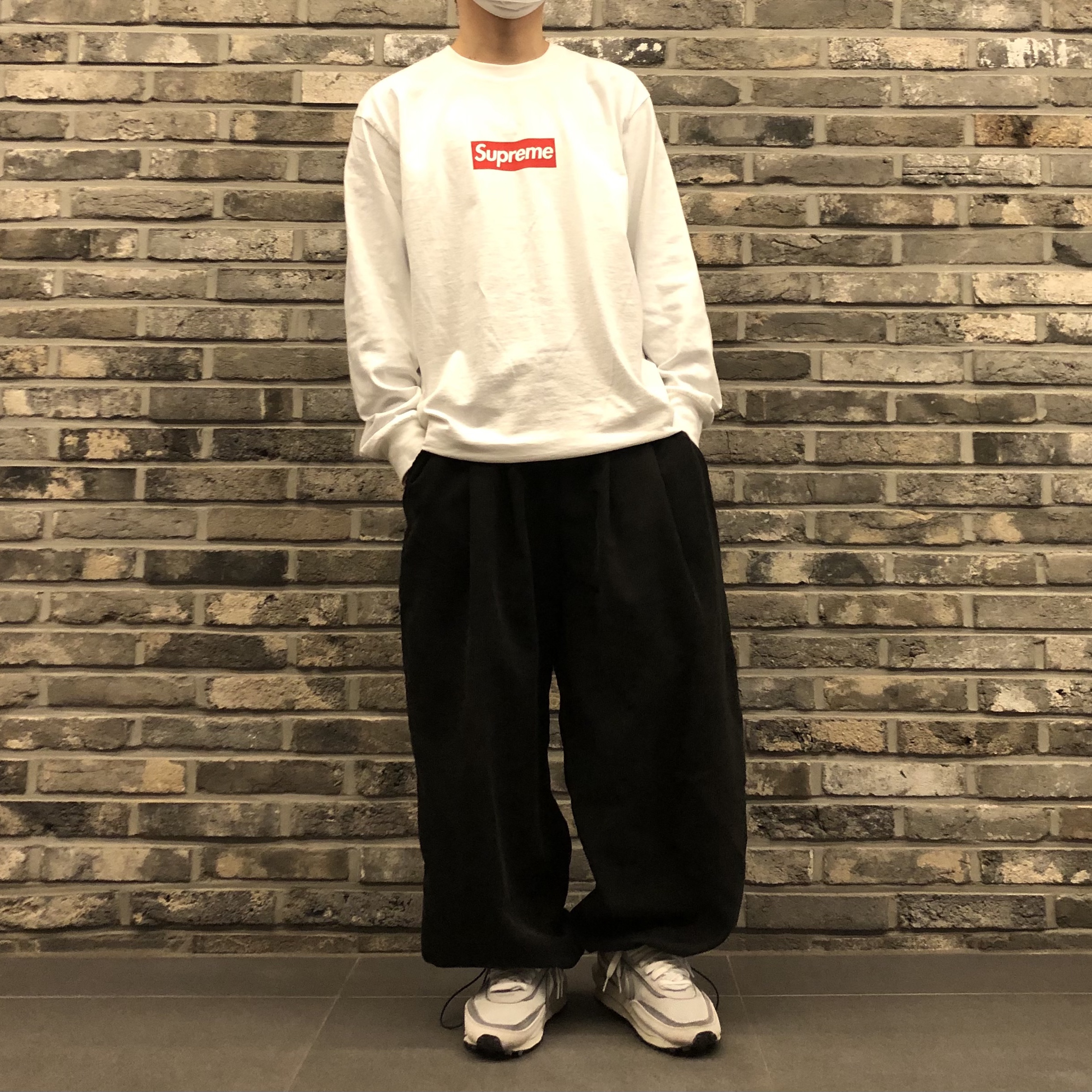 Nike x Sacai LDWaffle Summit White, Supreme Box Logo L/S T-Shirt White - 20FW 착용 스타일