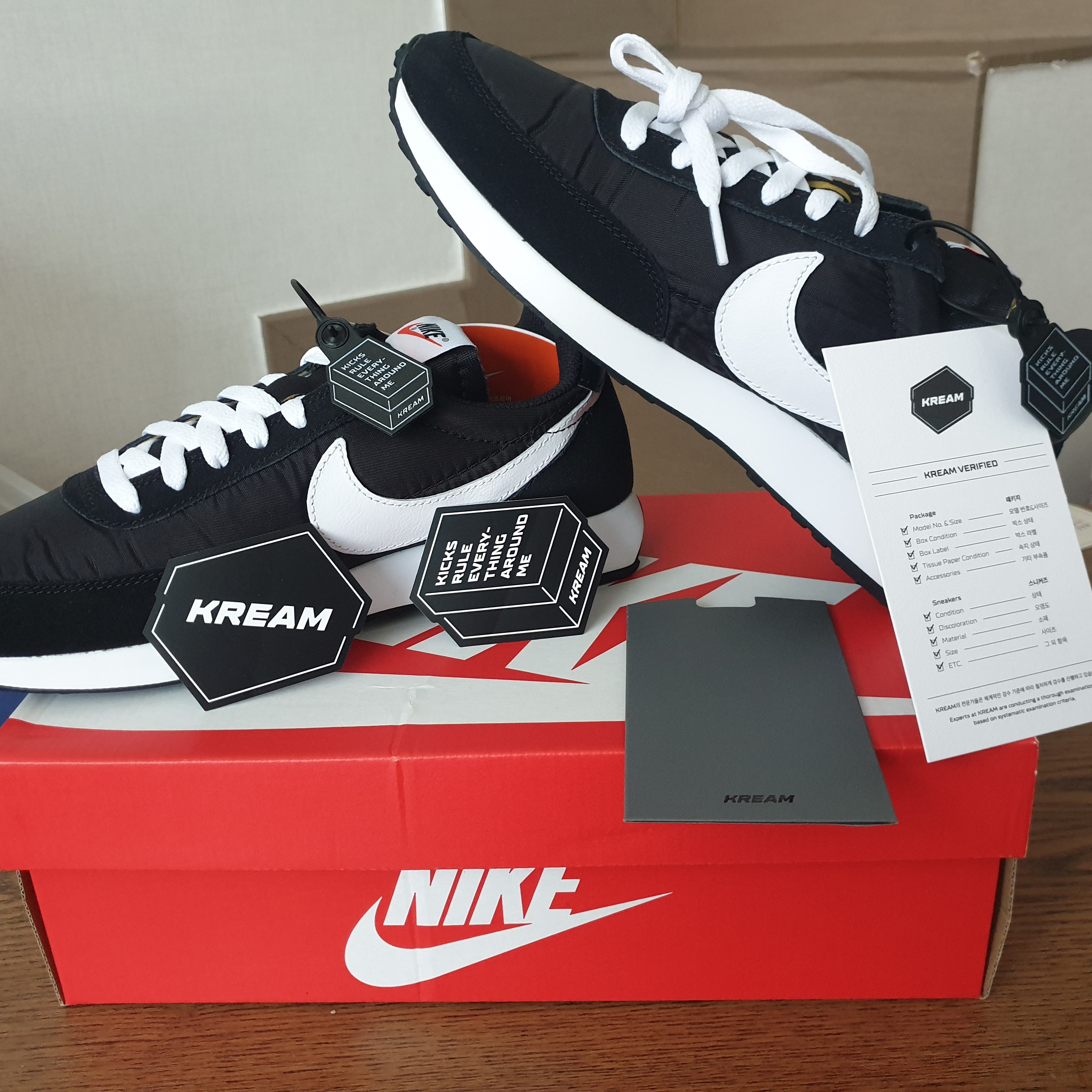 Nike Air Tailwind 79 Black White 착용 스타일