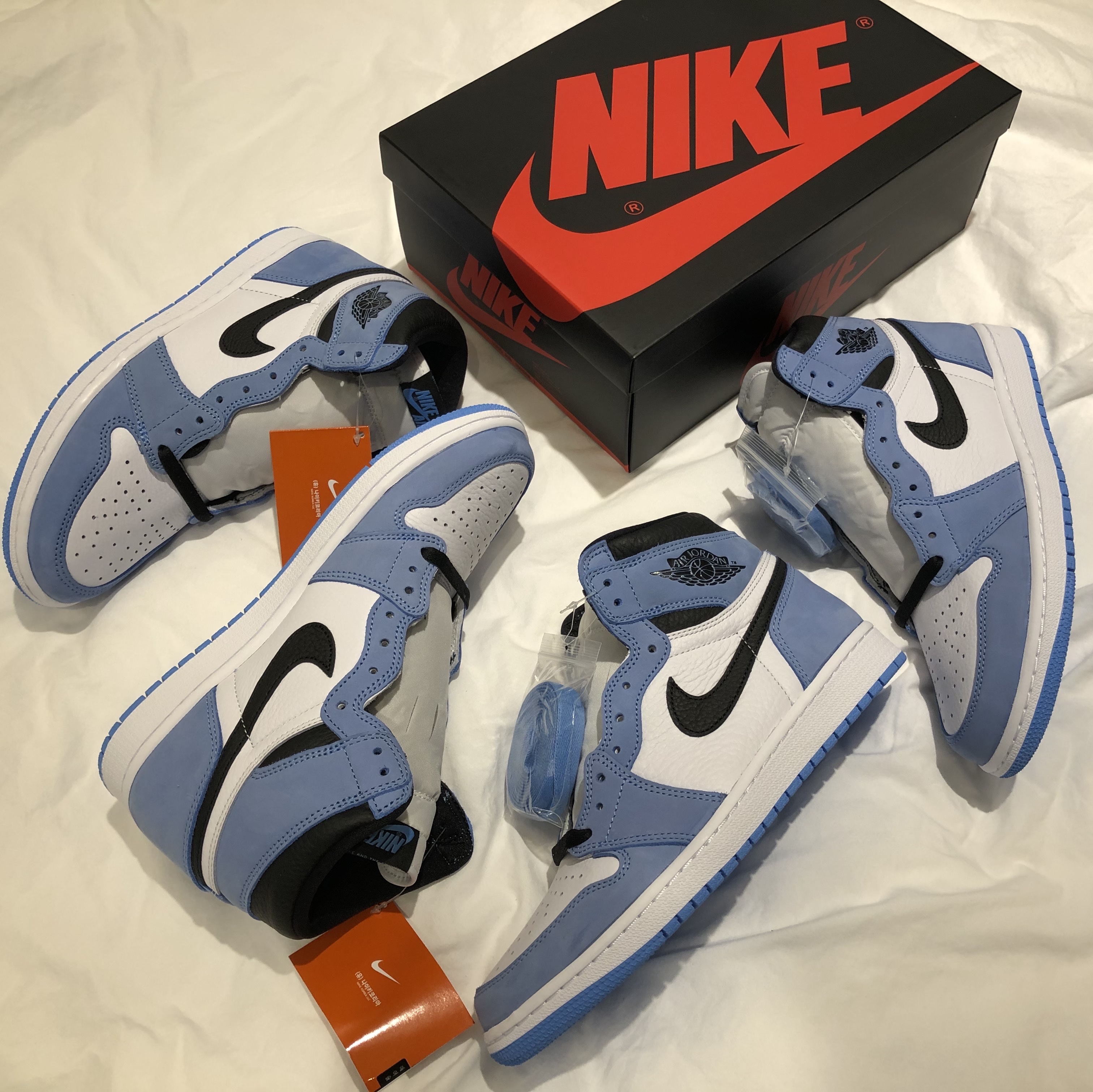 Jordan 1 Retro High OG University Blue 착용 스타일