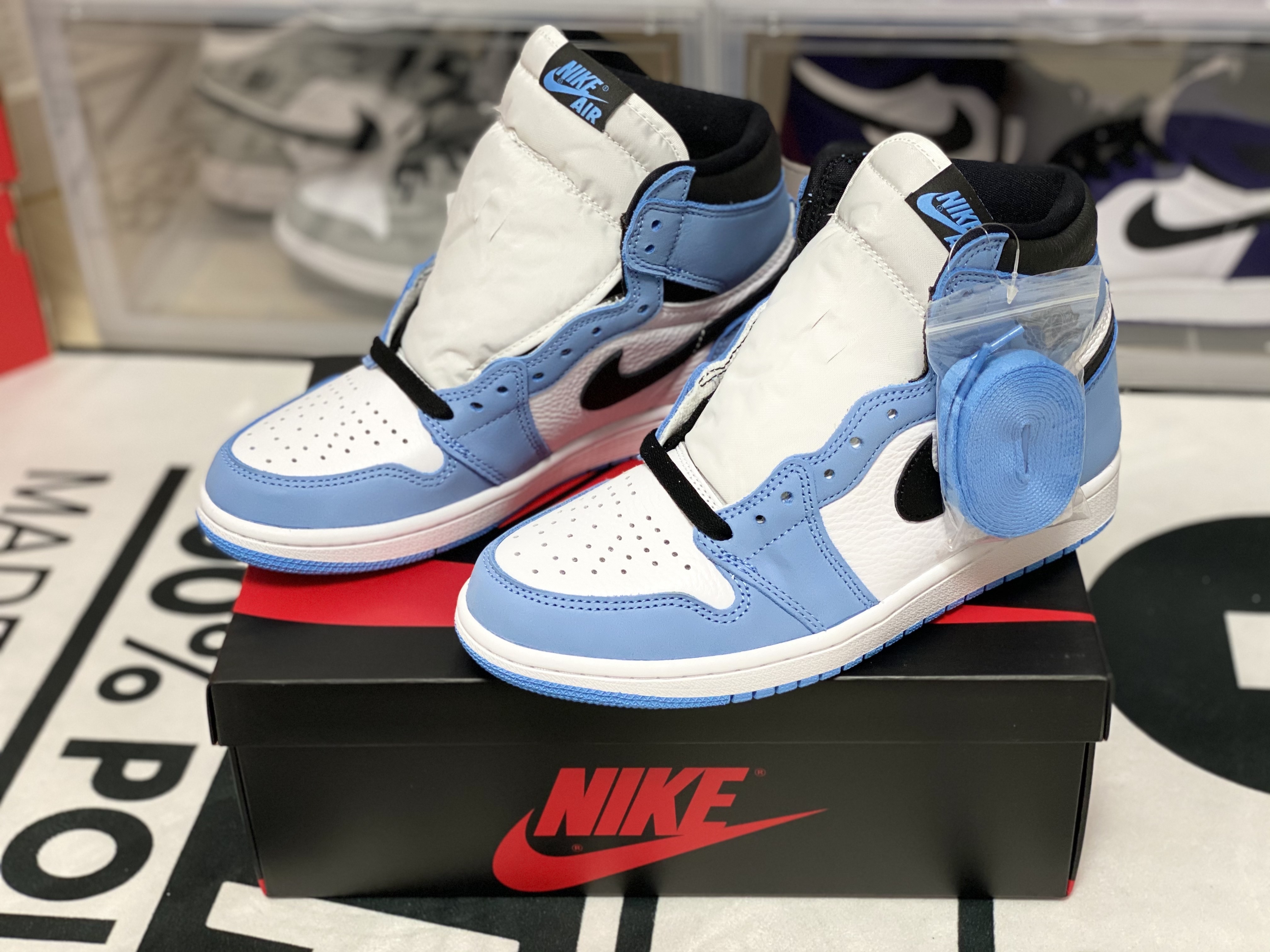 Jordan 1 Retro High OG University Blue 착용 스타일