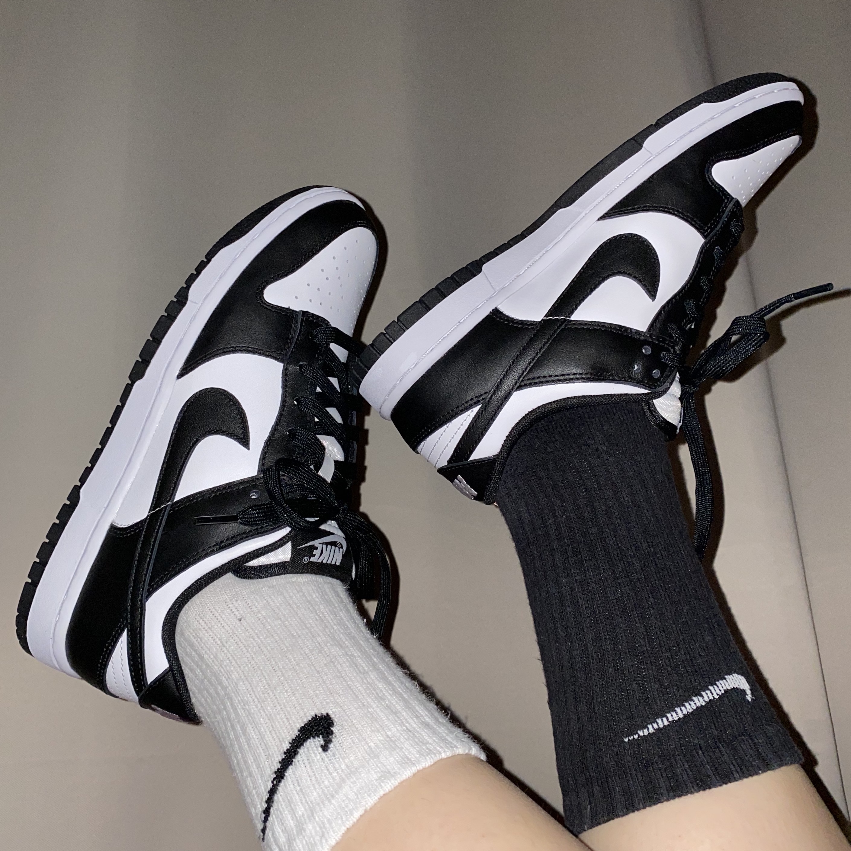 Nike Dunk Low Retro Black 착용 스타일
