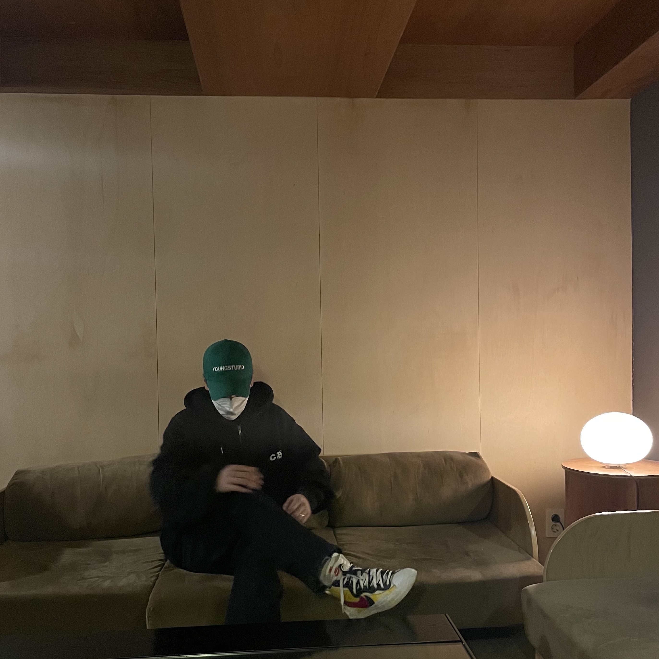 Nike x Sacai Blazer Mid Snow Beach 착용 스타일