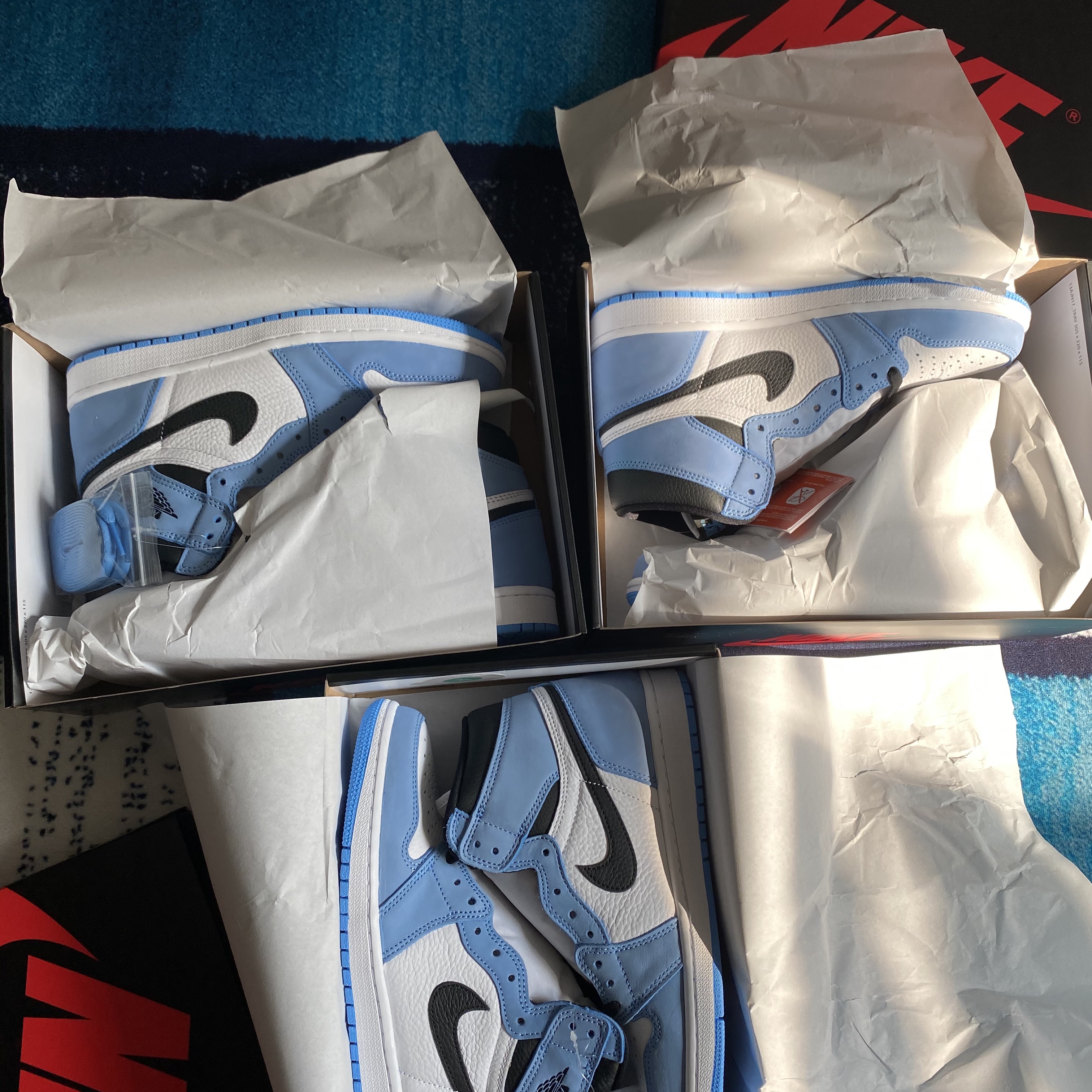Jordan 1 Retro High OG University Blue 착용 스타일