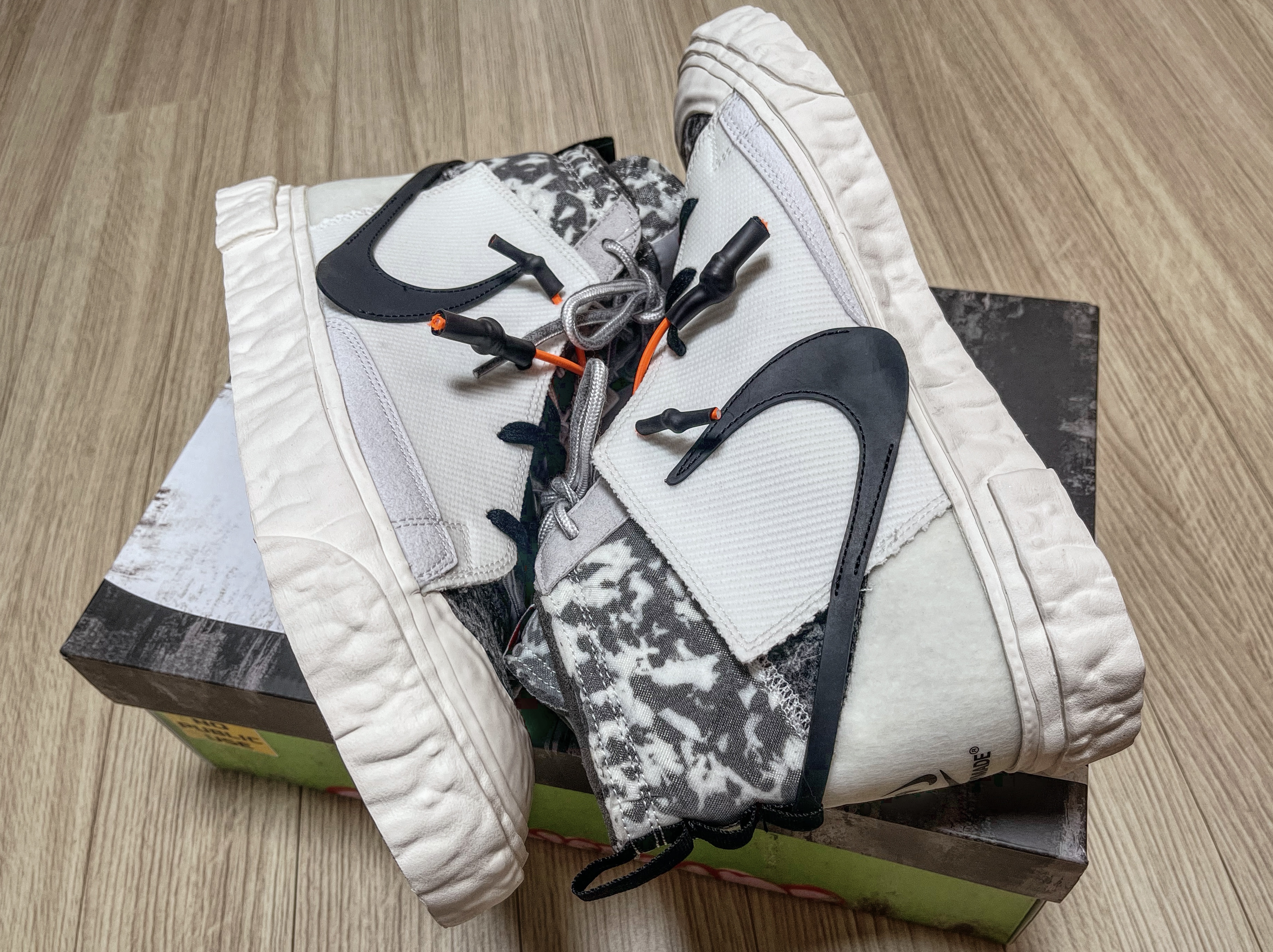 Nike x Readymade Blazer Mid White 착용 스타일 - 2