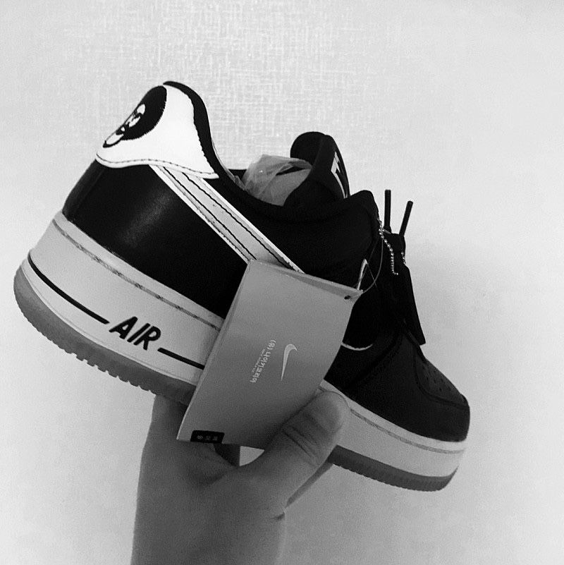 Nike Air Force 1 Low Colin Kaepernick 착용 스타일