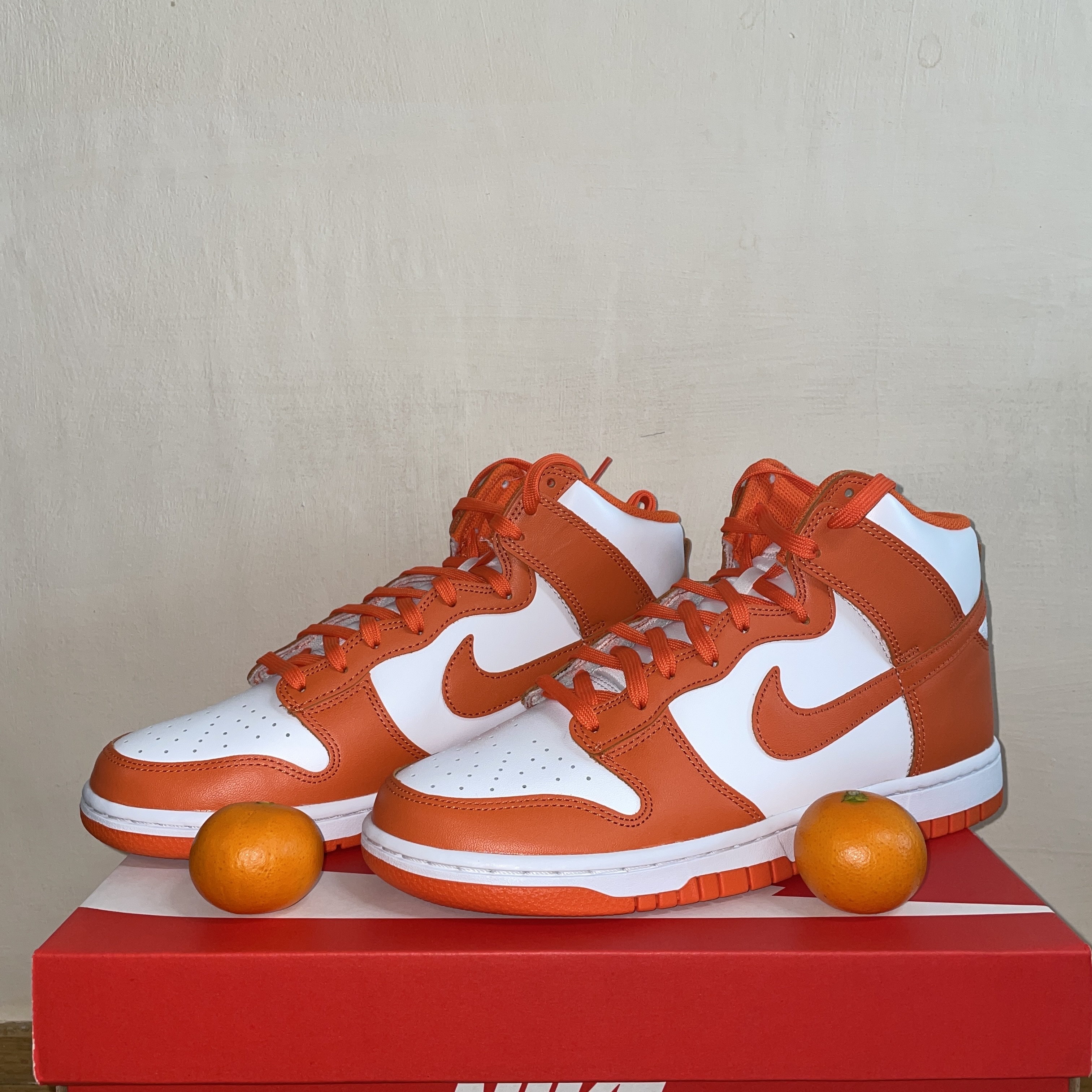 Nike Dunk High Retro Orange Blaze 착용 스타일 - 1