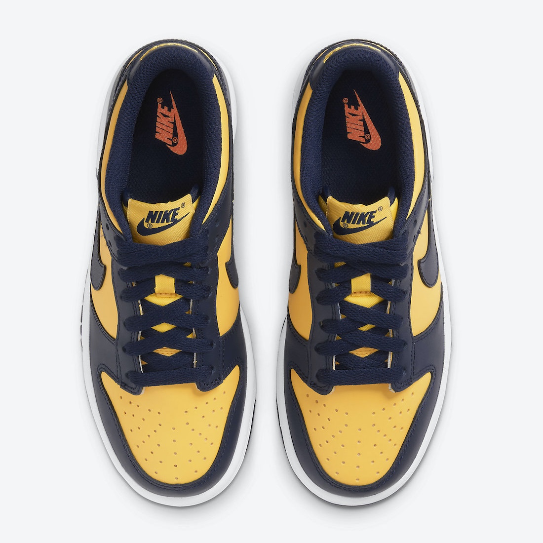 Nike Dunk Low Retro Varsity Maize, Nike Dunk High SP Maize & Blue 착용 스타일 - 4