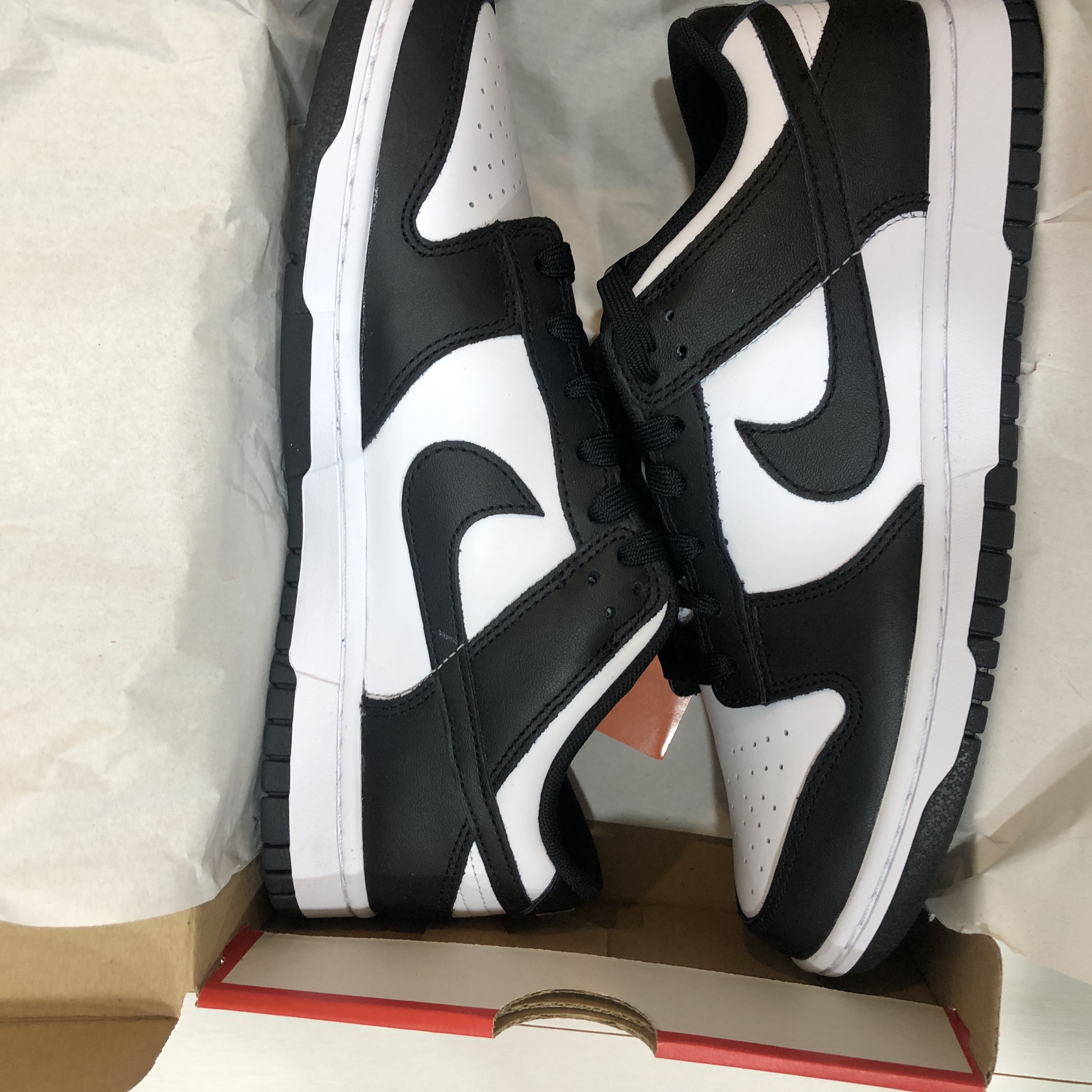 Nike Dunk Low Retro Black 착용 스타일 - 1