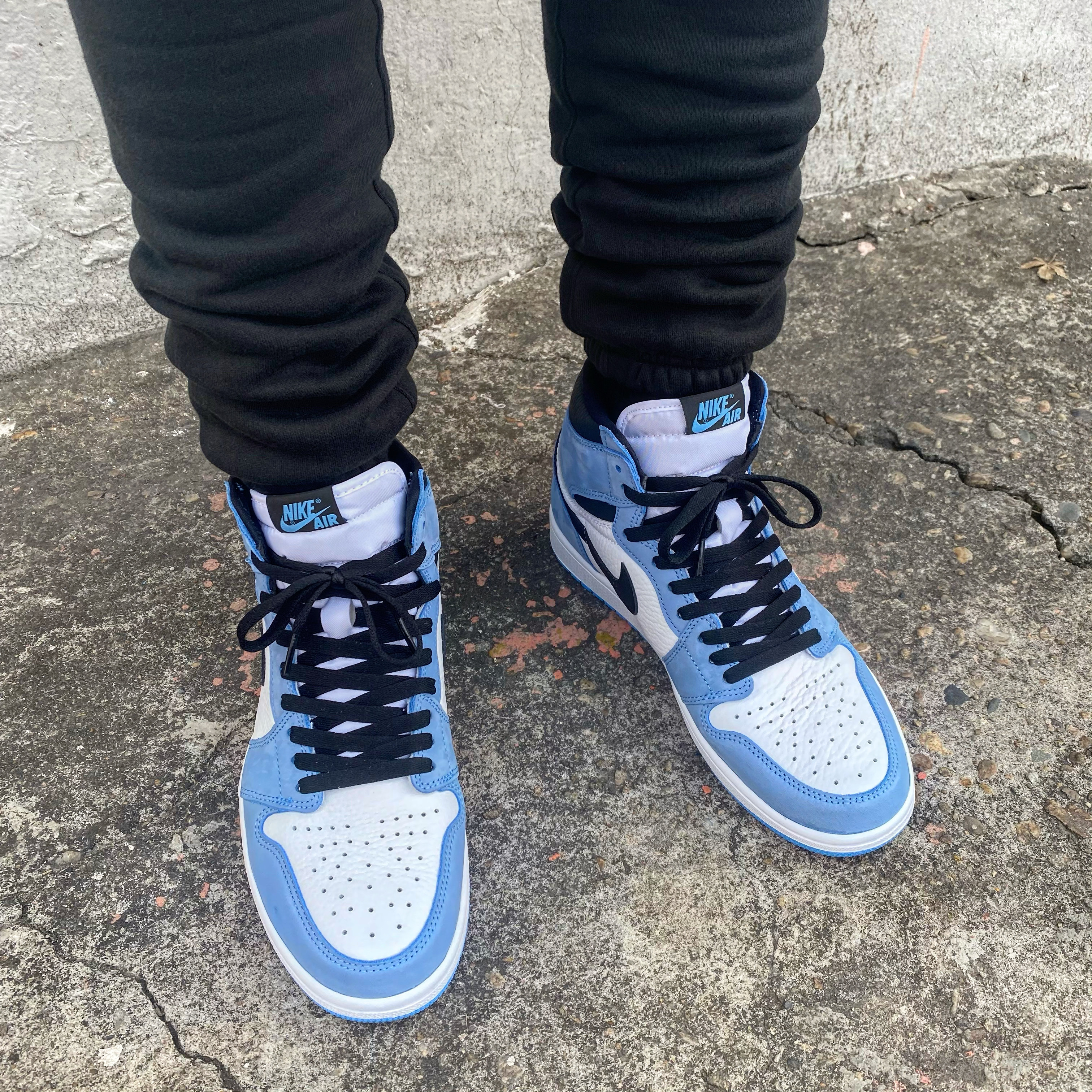 Jordan 1 Retro High OG University Blue 착용 스타일