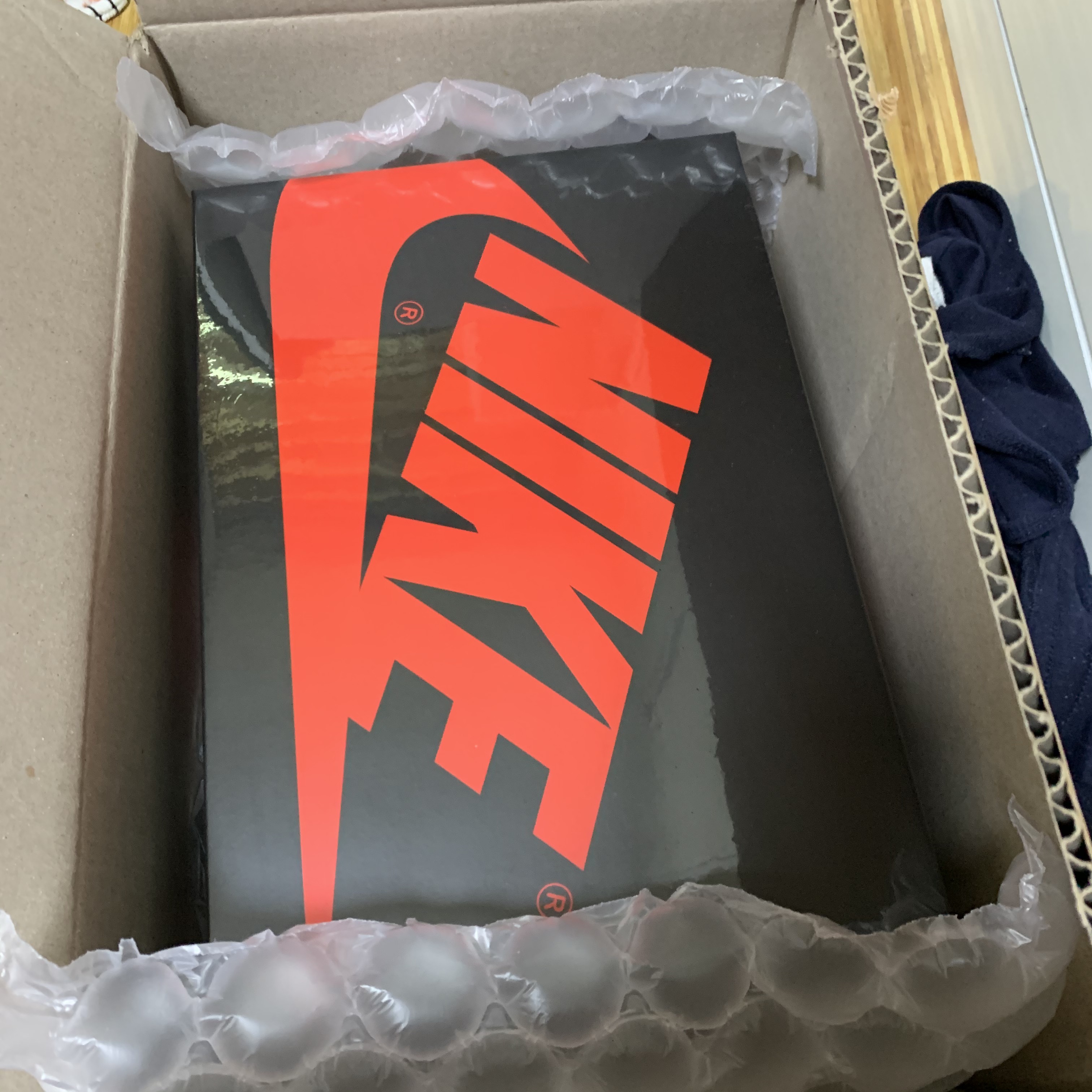 Jordan 1 Retro High OG Light Smoke Grey 착용 스타일 - 1
