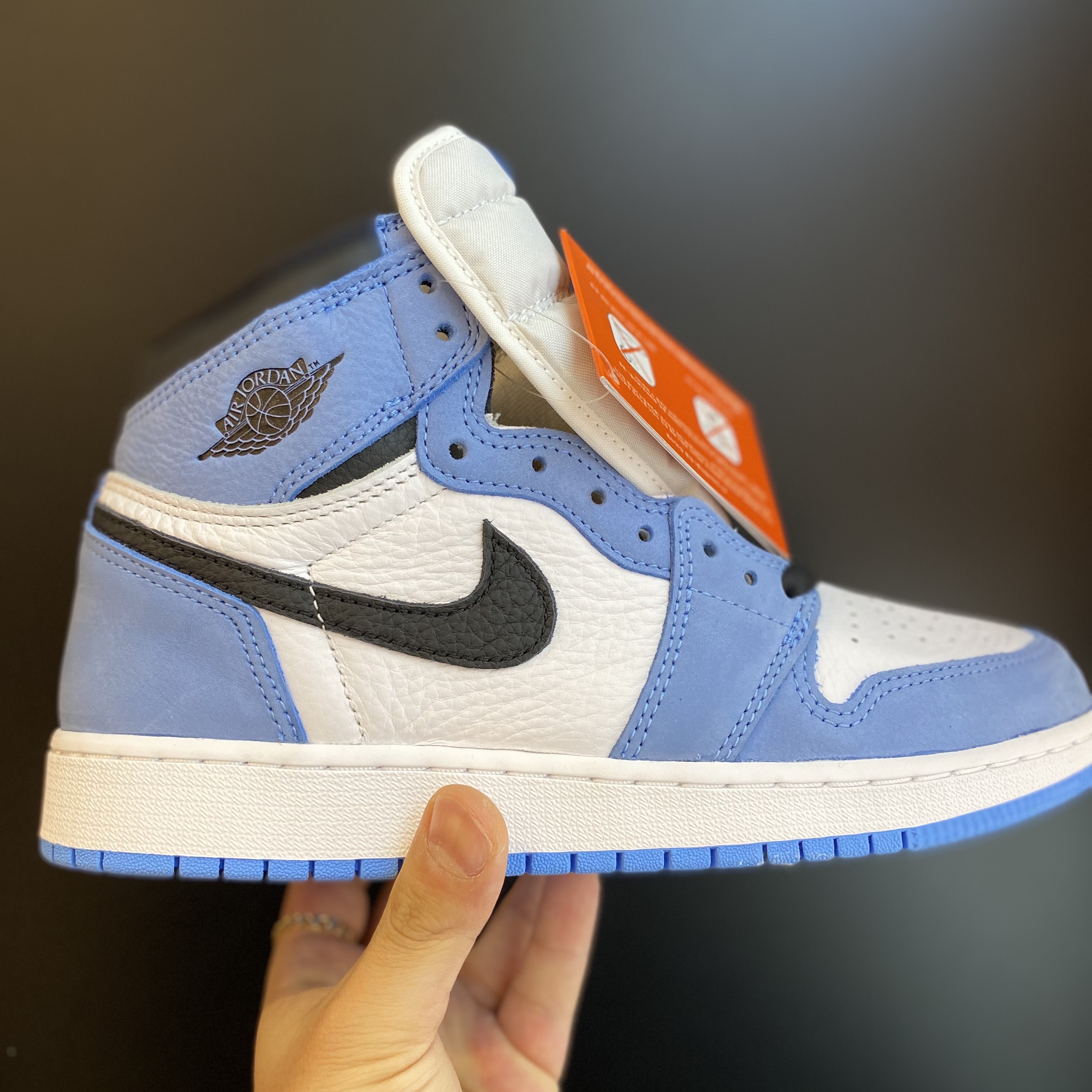 Jordan 1 Retro High OG University Blue, (GS) Jordan 1 Retro High OG University Blue 착용 스타일 - 1