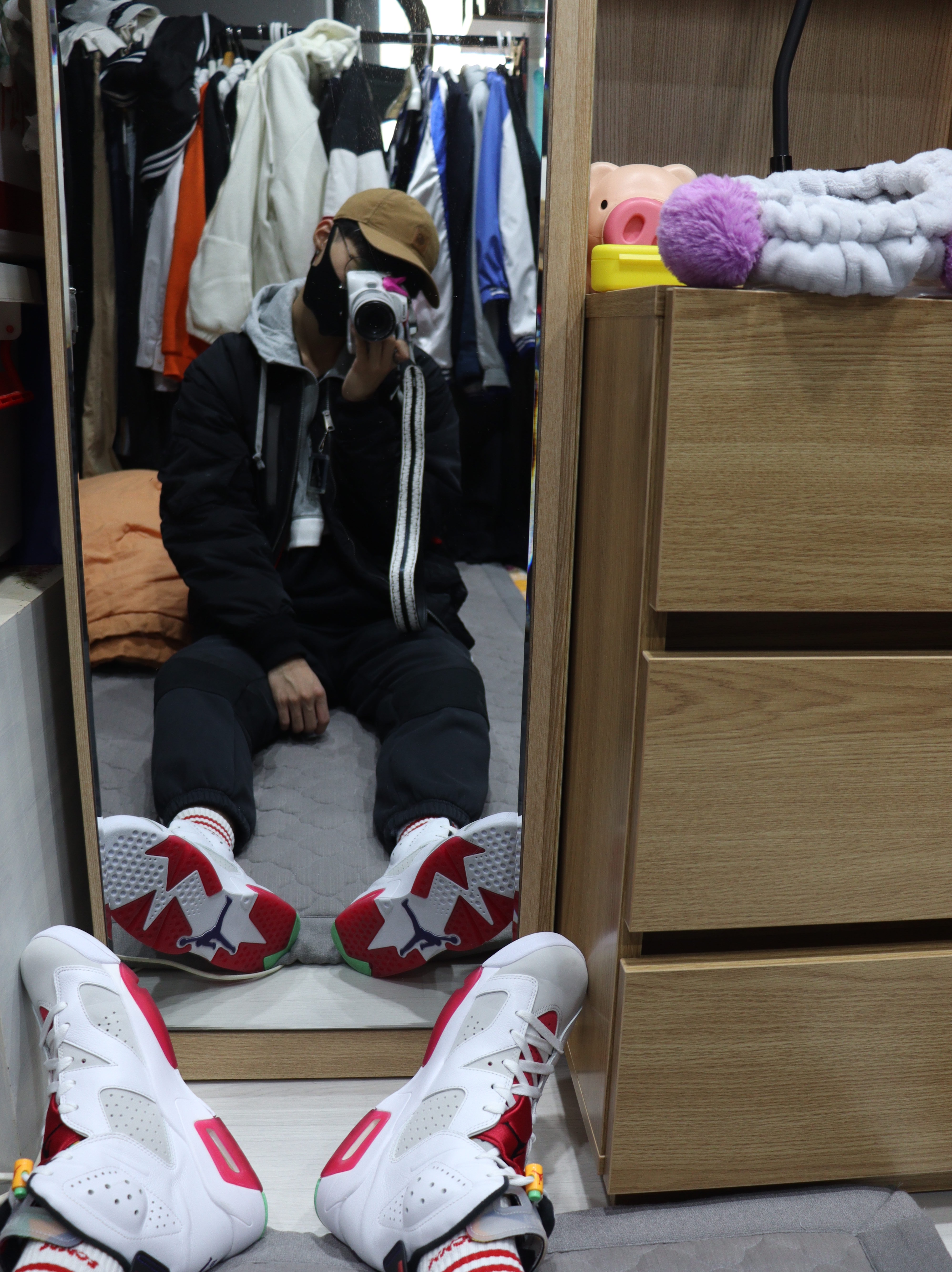 Jordan 6 Retro Hare 착용 스타일