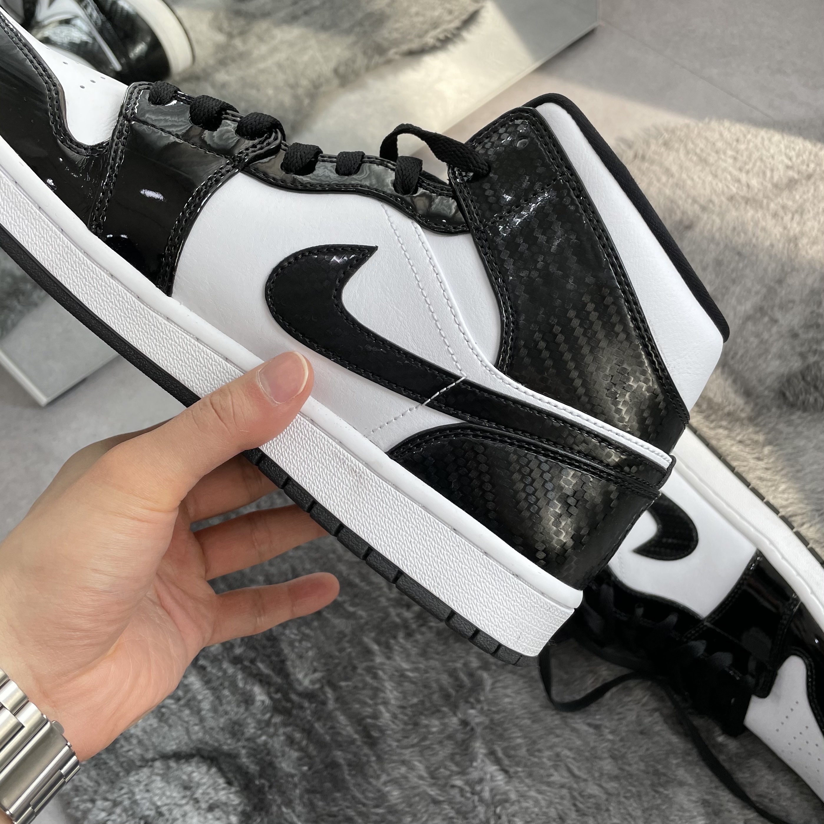 Jordan 1 Mid SE ASW Black 착용 스타일 - 1