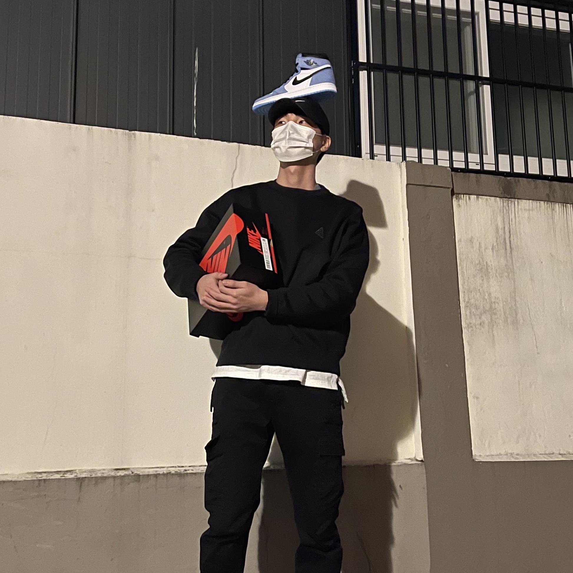 Jordan 1 Retro High OG University Blue 착용 스타일