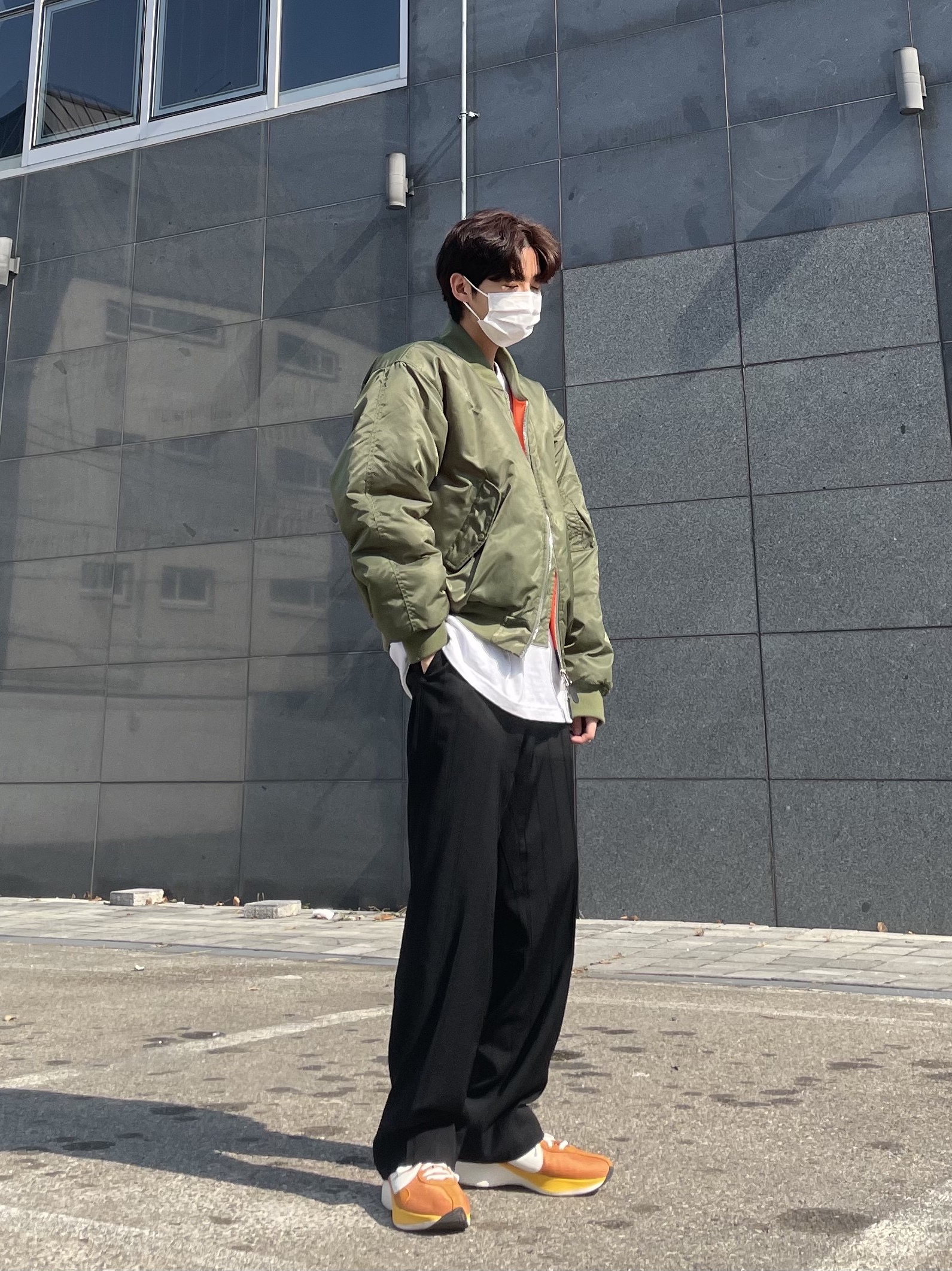 Nike Moon Racer Monarch 착용 스타일 - 3