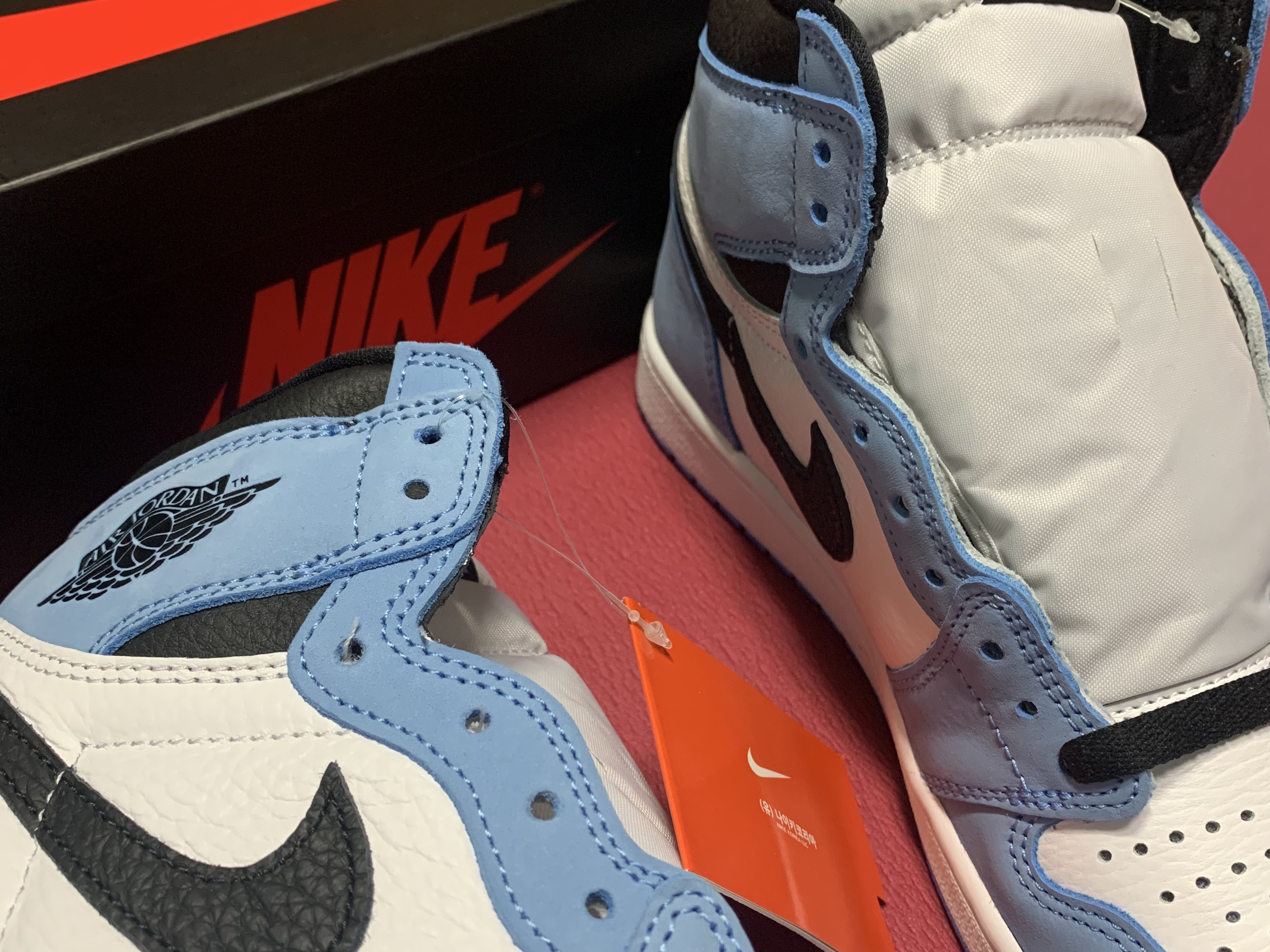 Jordan 1 Retro High OG University Blue 착용 스타일