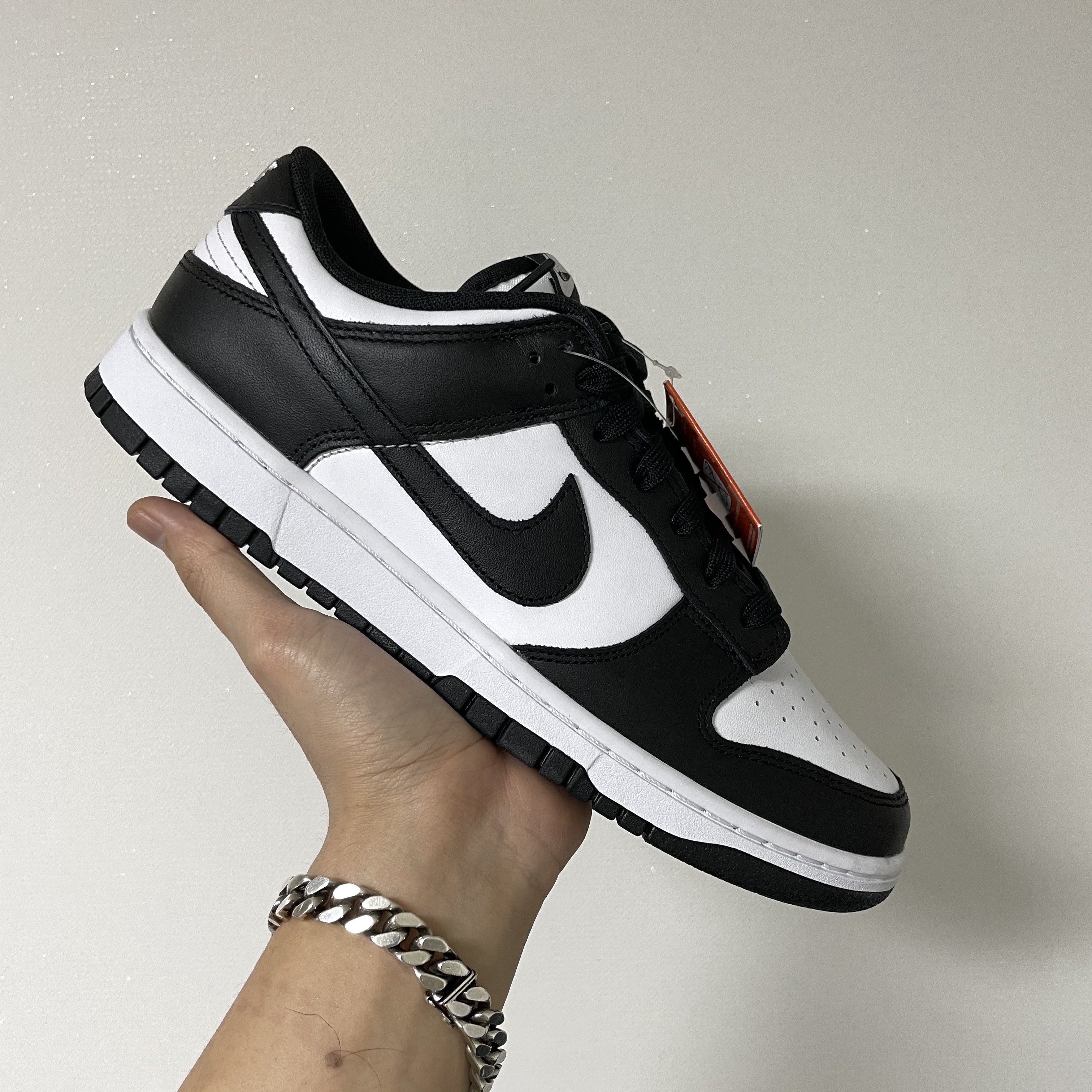 Nike Dunk Low Retro Black 착용 스타일