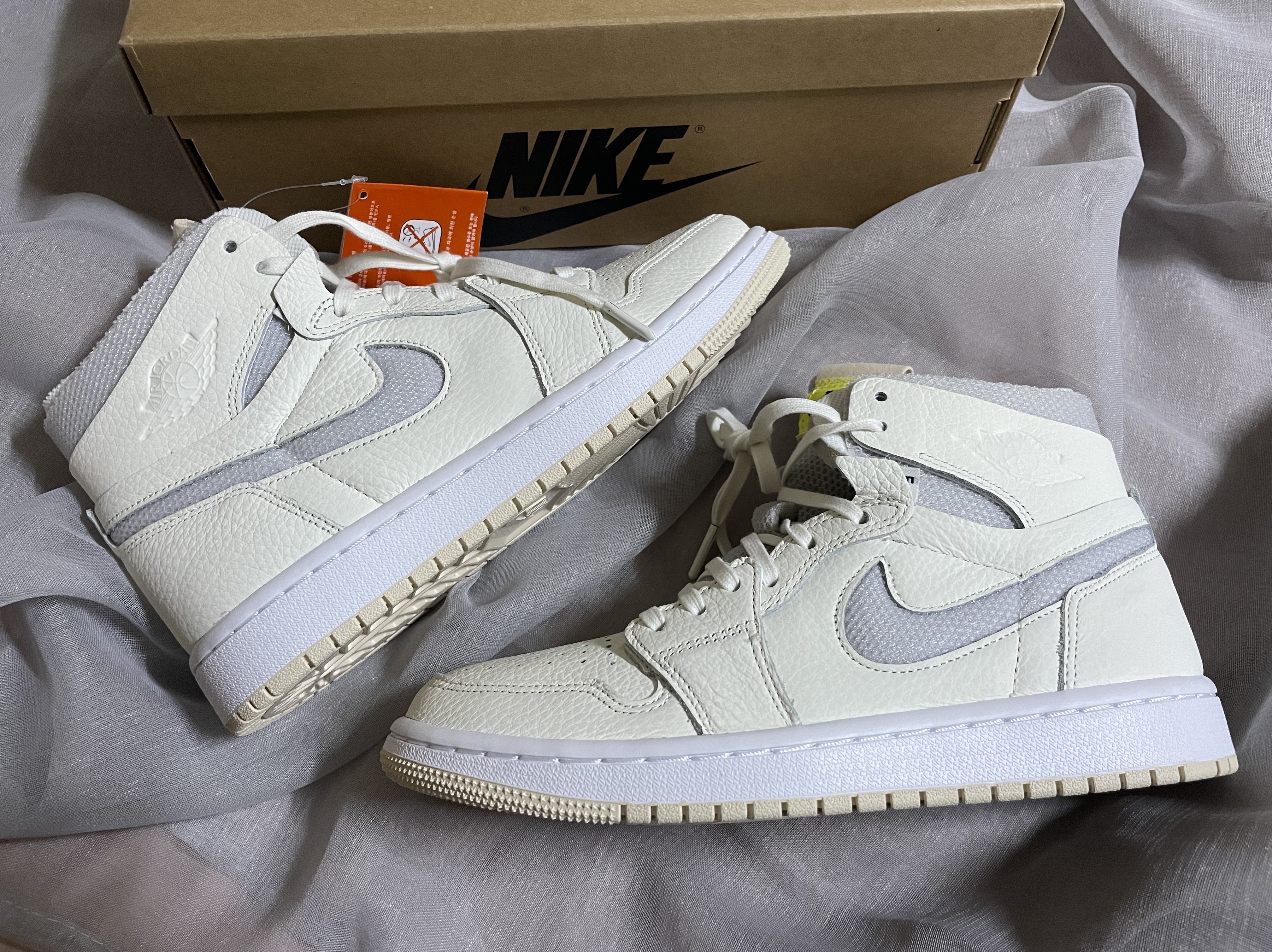 (W) Jordan 1 Zoom Air CMFT Sail 착용 스타일 - 2