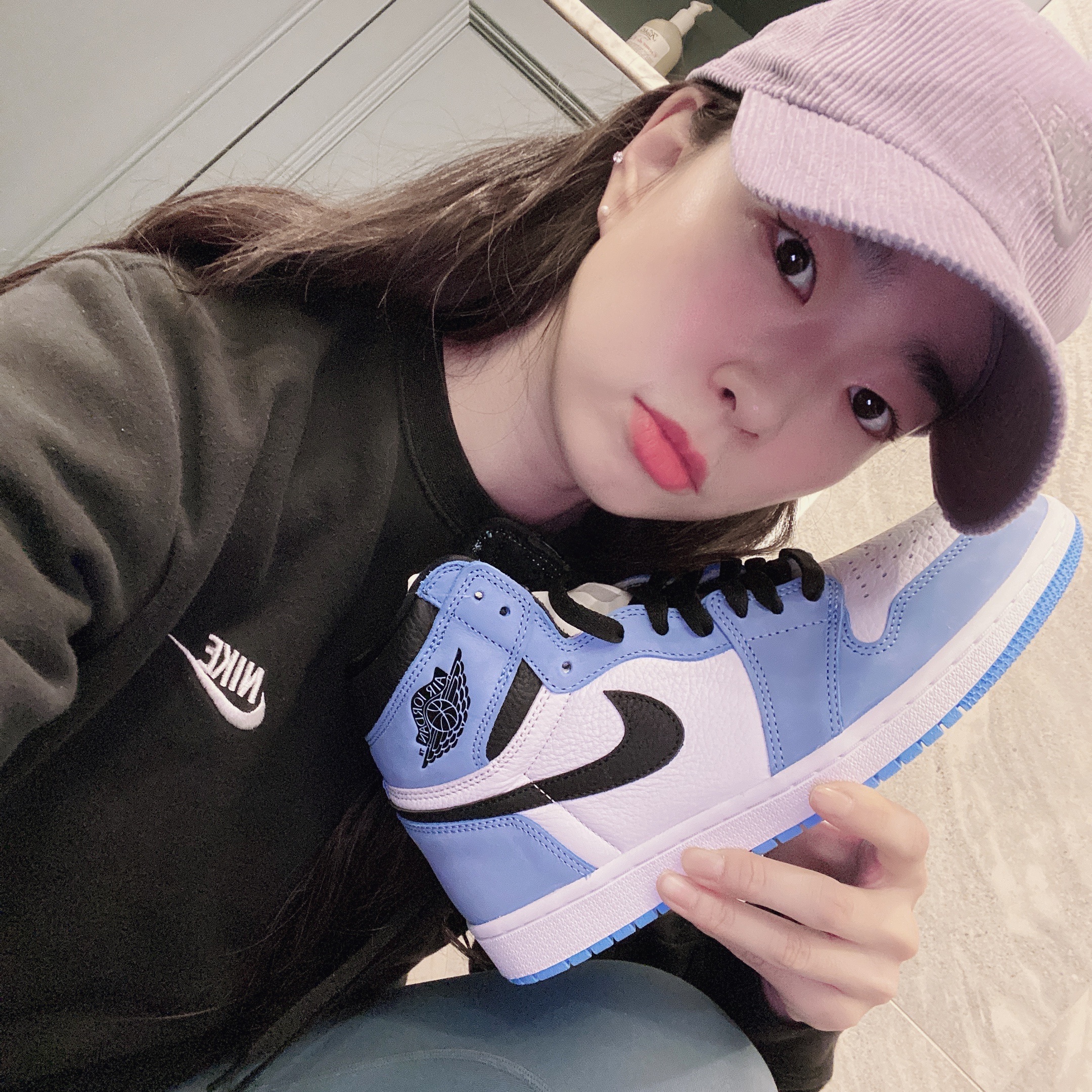 Jordan 1 Retro High OG University Blue 착용 스타일