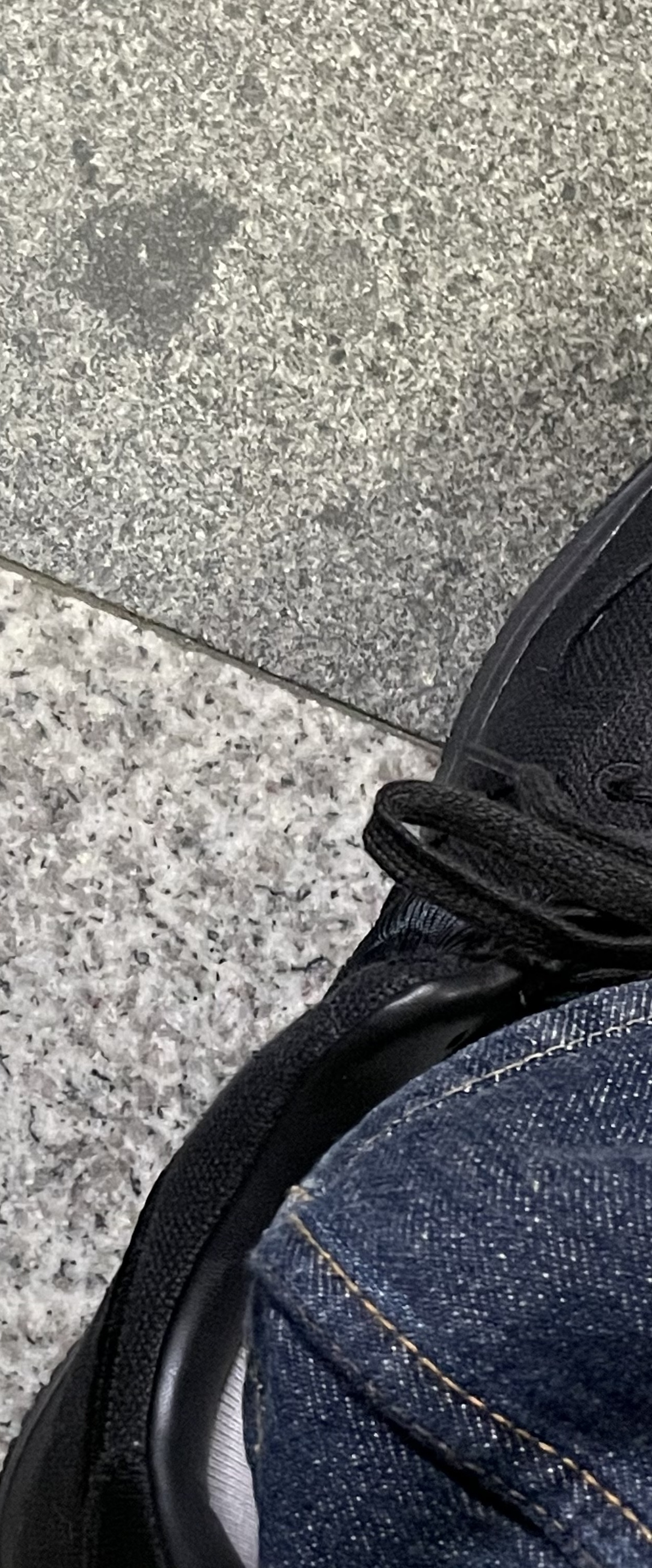 Nike x Stussy Air Force 1 Low Triple Black 착용 스타일 - 3