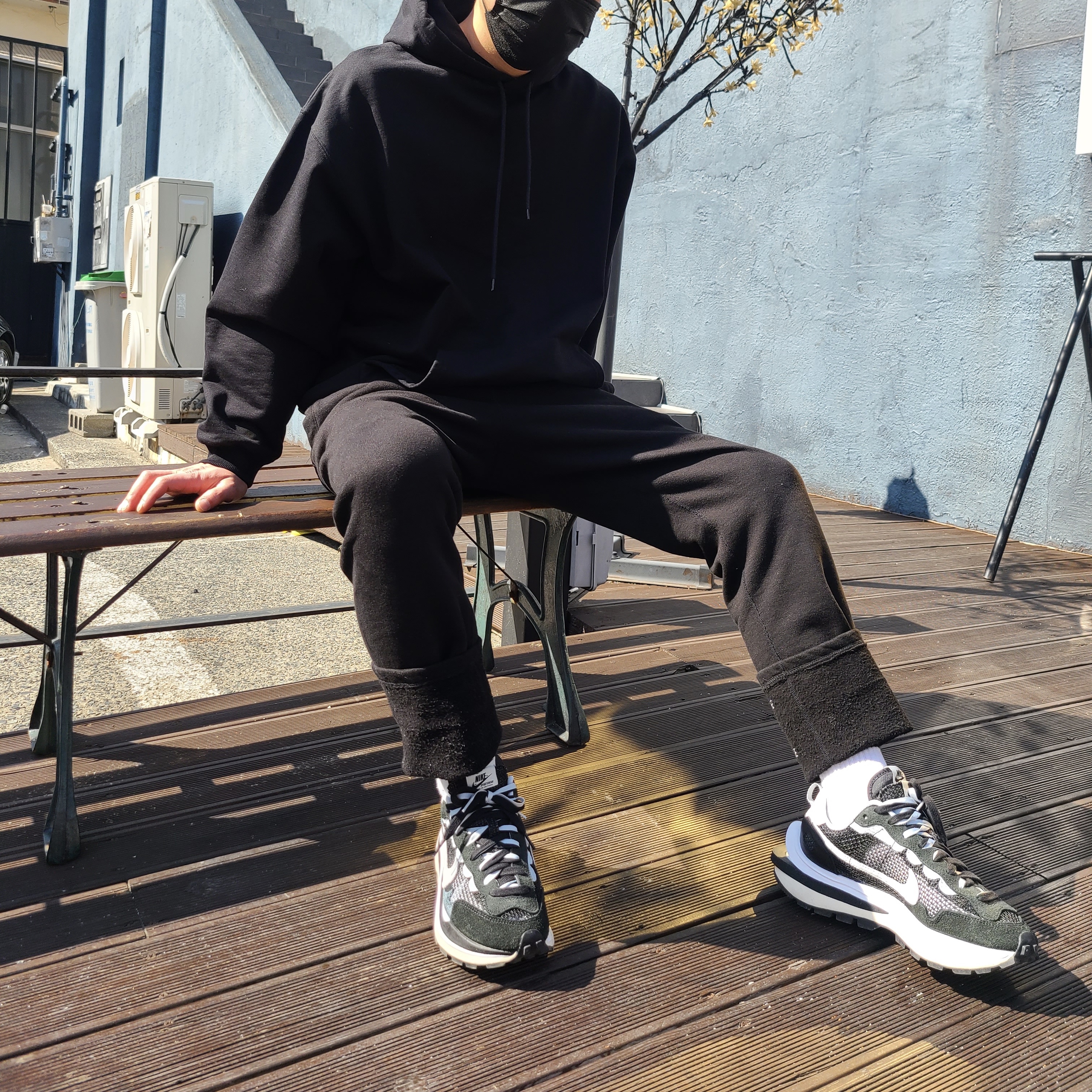 Nike x Sacai VaporWaffle Black White 착용 스타일