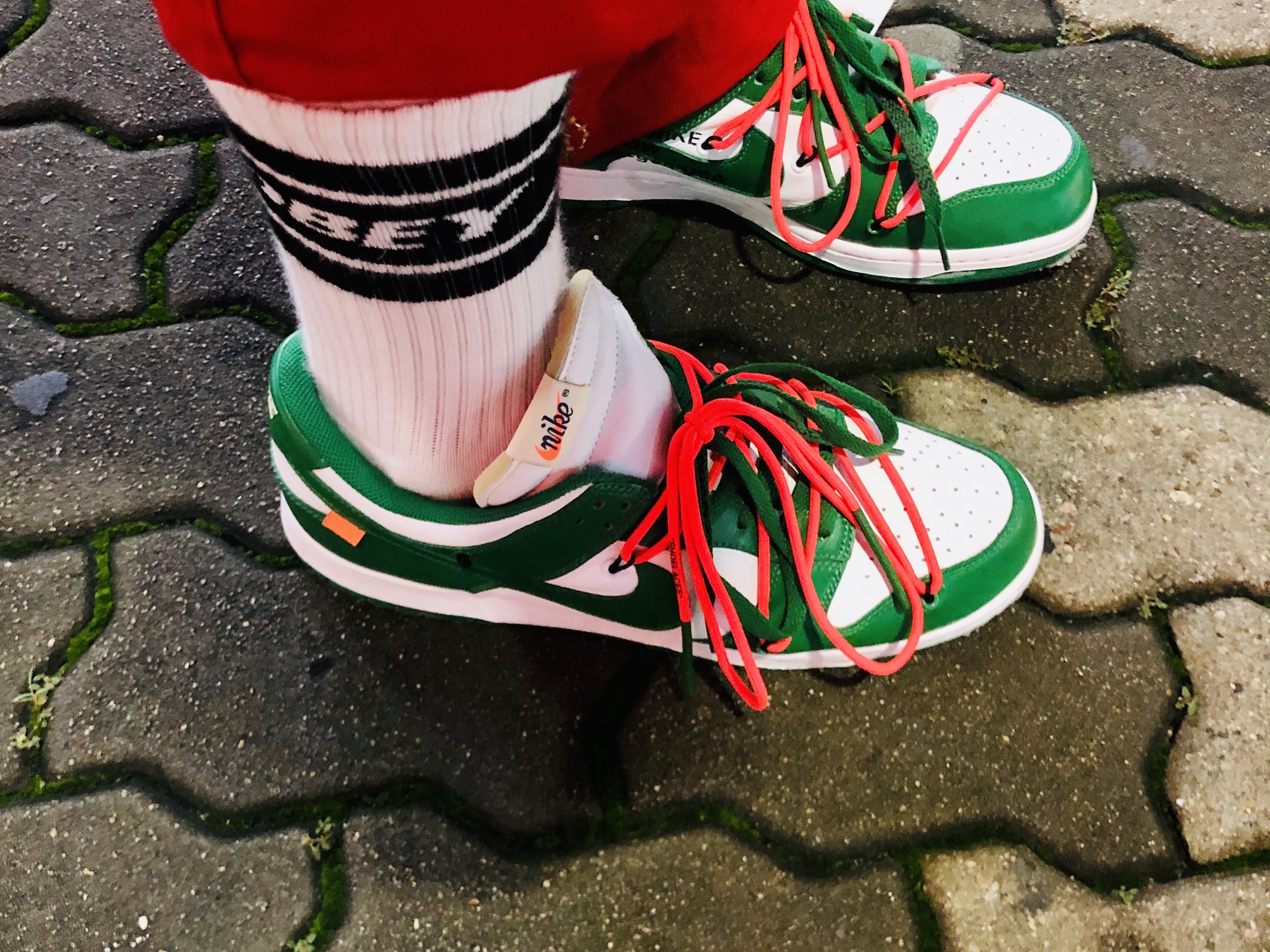 Nike x Off-White Dunk Low University Gold Midnight Navy, Nike x Off-White Dunk Low University Red 착용 스타일 - 2