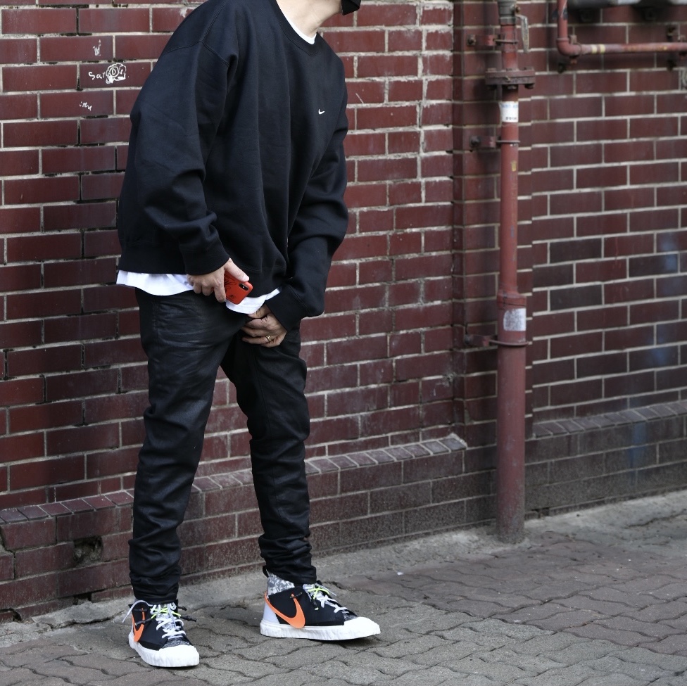 Nike x Readymade Blazer Mid Black 착용 스타일 - 1