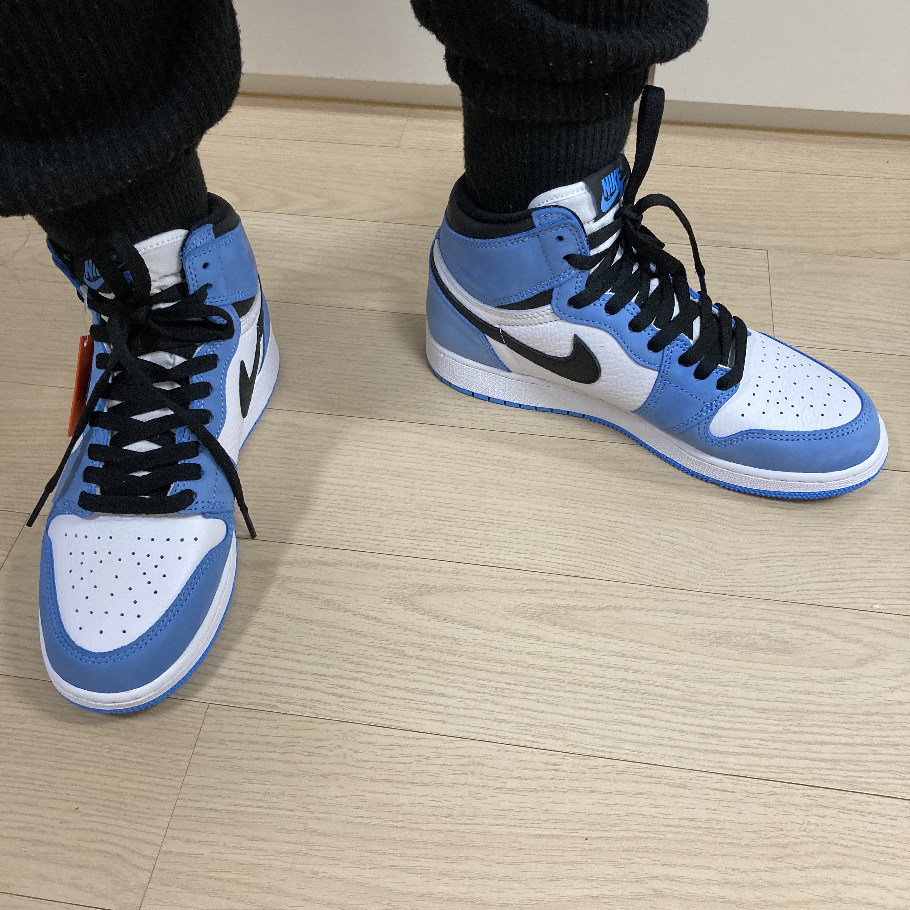 (GS) Jordan 1 Retro High OG University Blue 착용 스타일 - 1