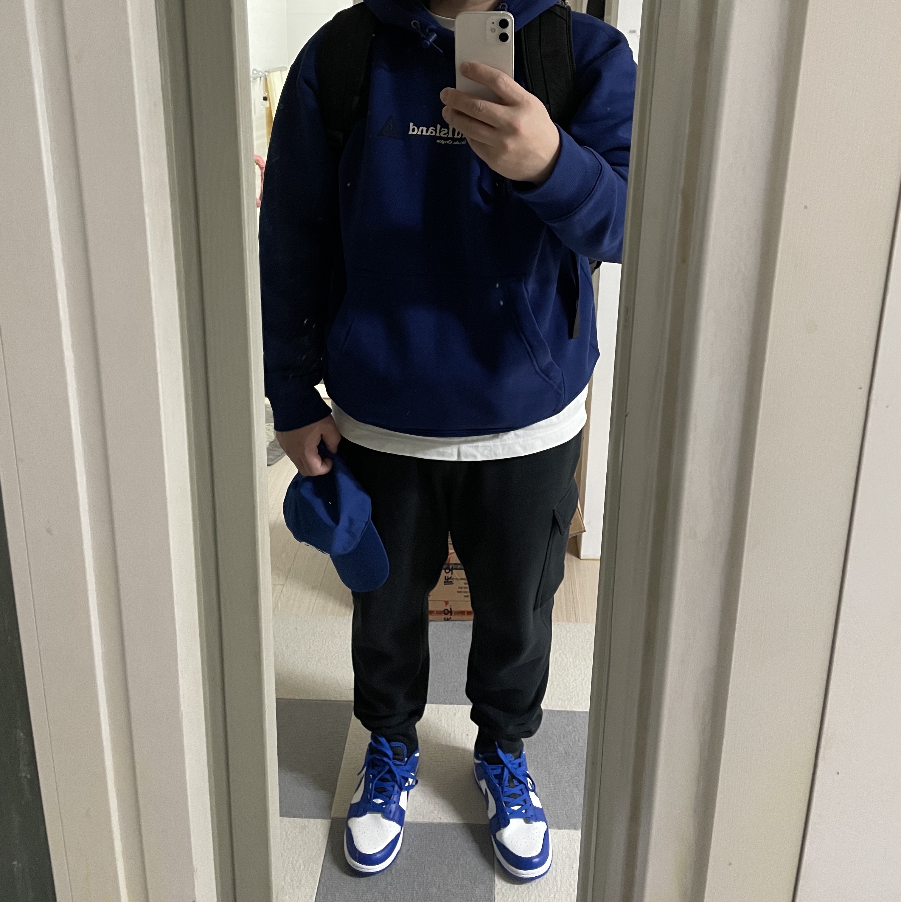 Nike Dunk Low Retro Hyper Cobalt 착용 스타일 - 1