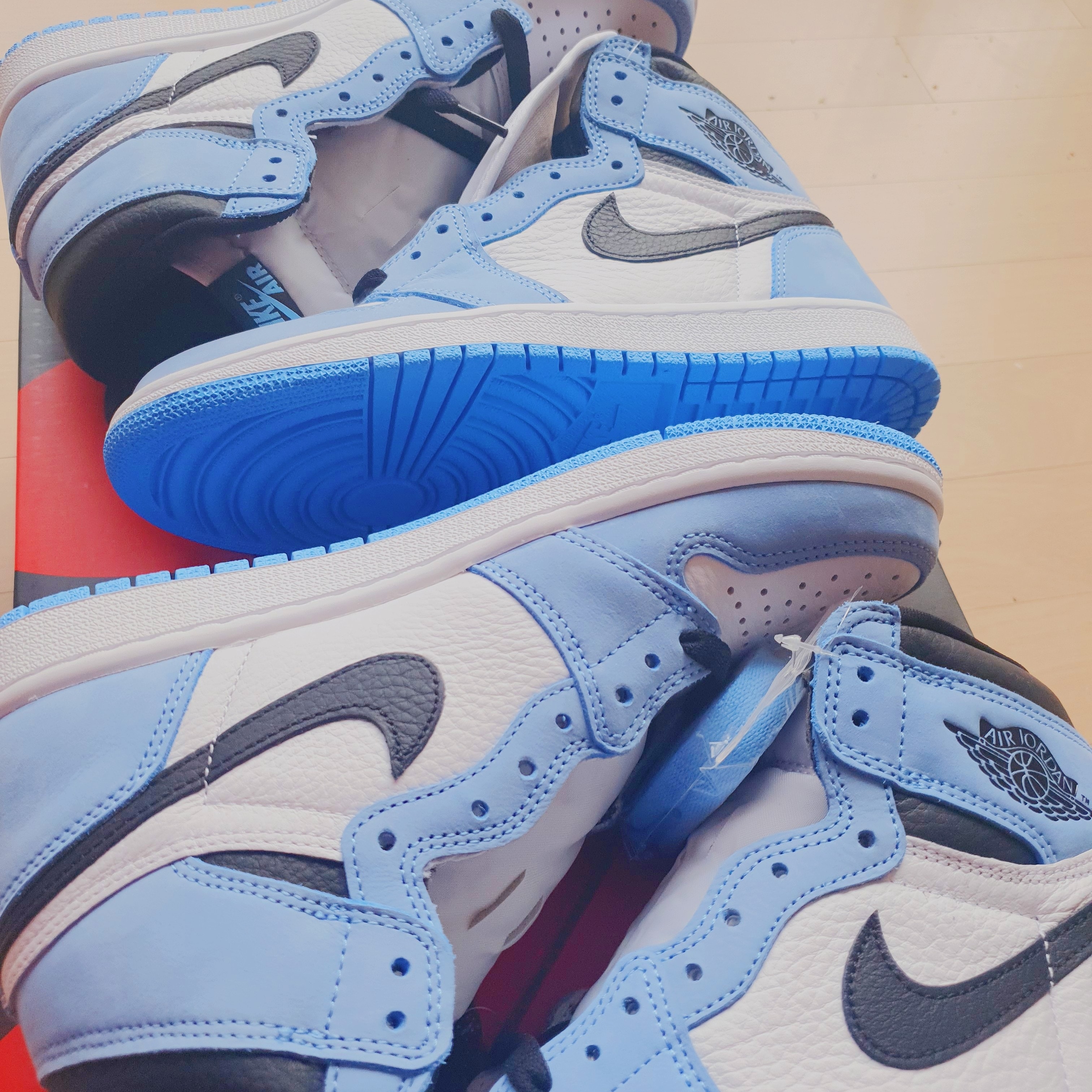 Jordan 1 Retro High OG University Blue 착용 스타일