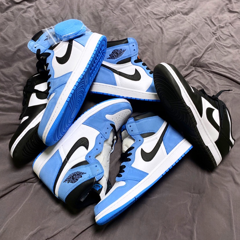 Nike Dunk Low Retro Black, Jordan 1 Retro High OG University Blue 착용 스타일