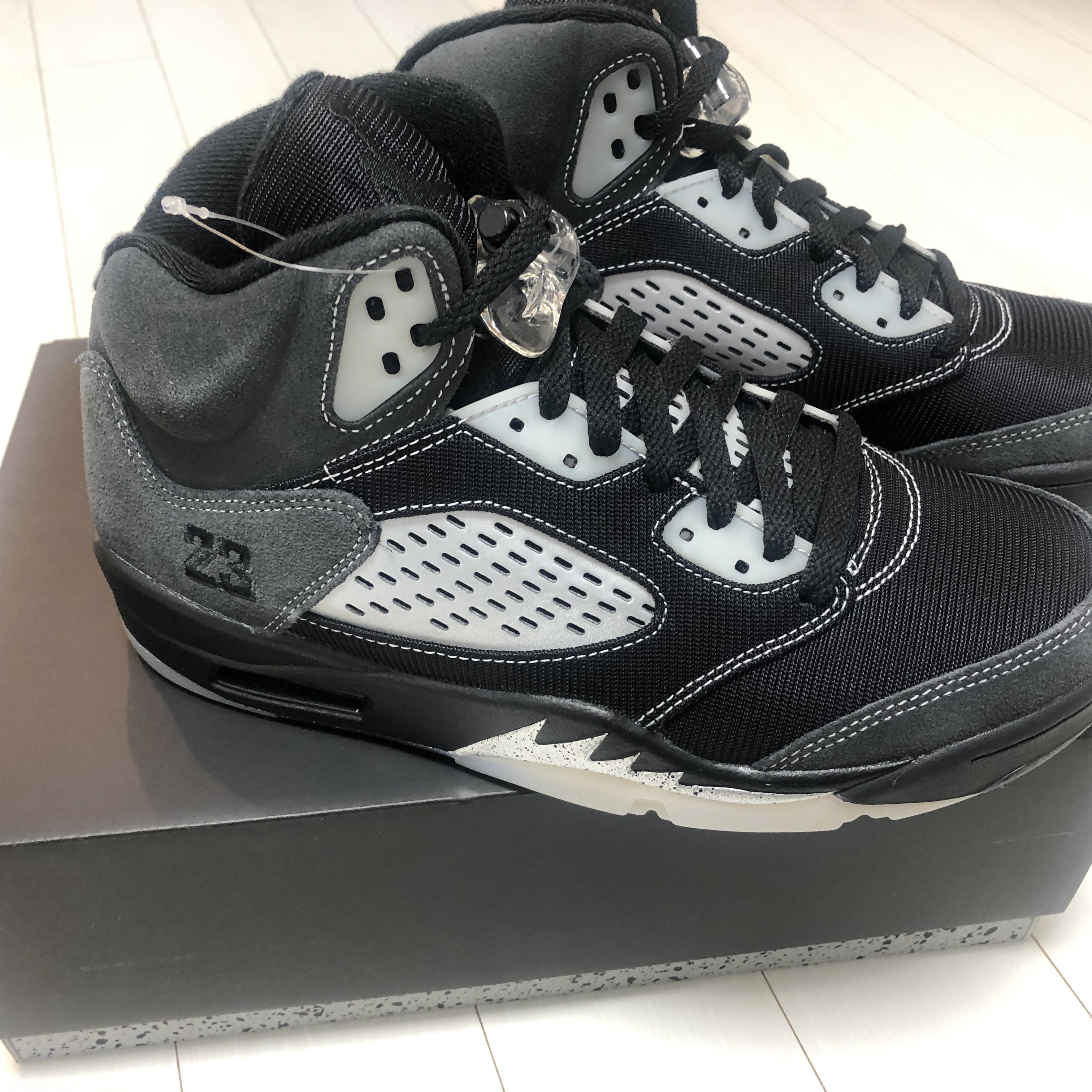 Jordan 5 Retro Anthracite 착용 스타일 - 1