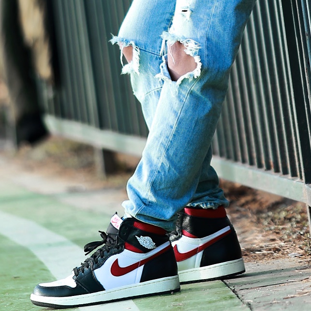 Jordan 1 Retro High OG Gym Red 착용 스타일 - 1