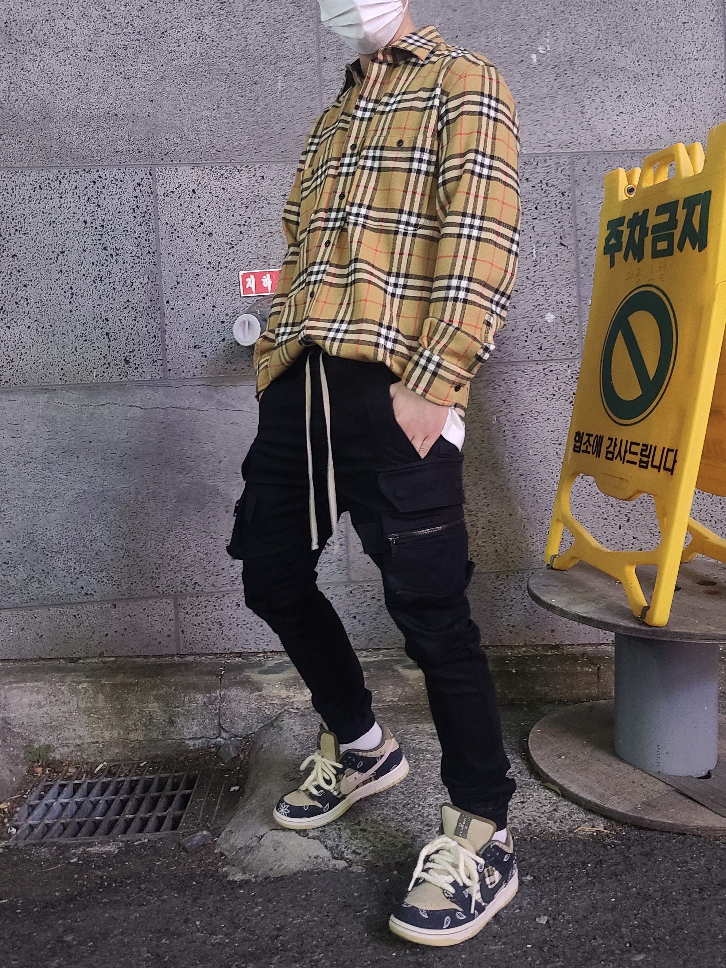 Nike x Travis Scott SB Dunk Low 착용 스타일