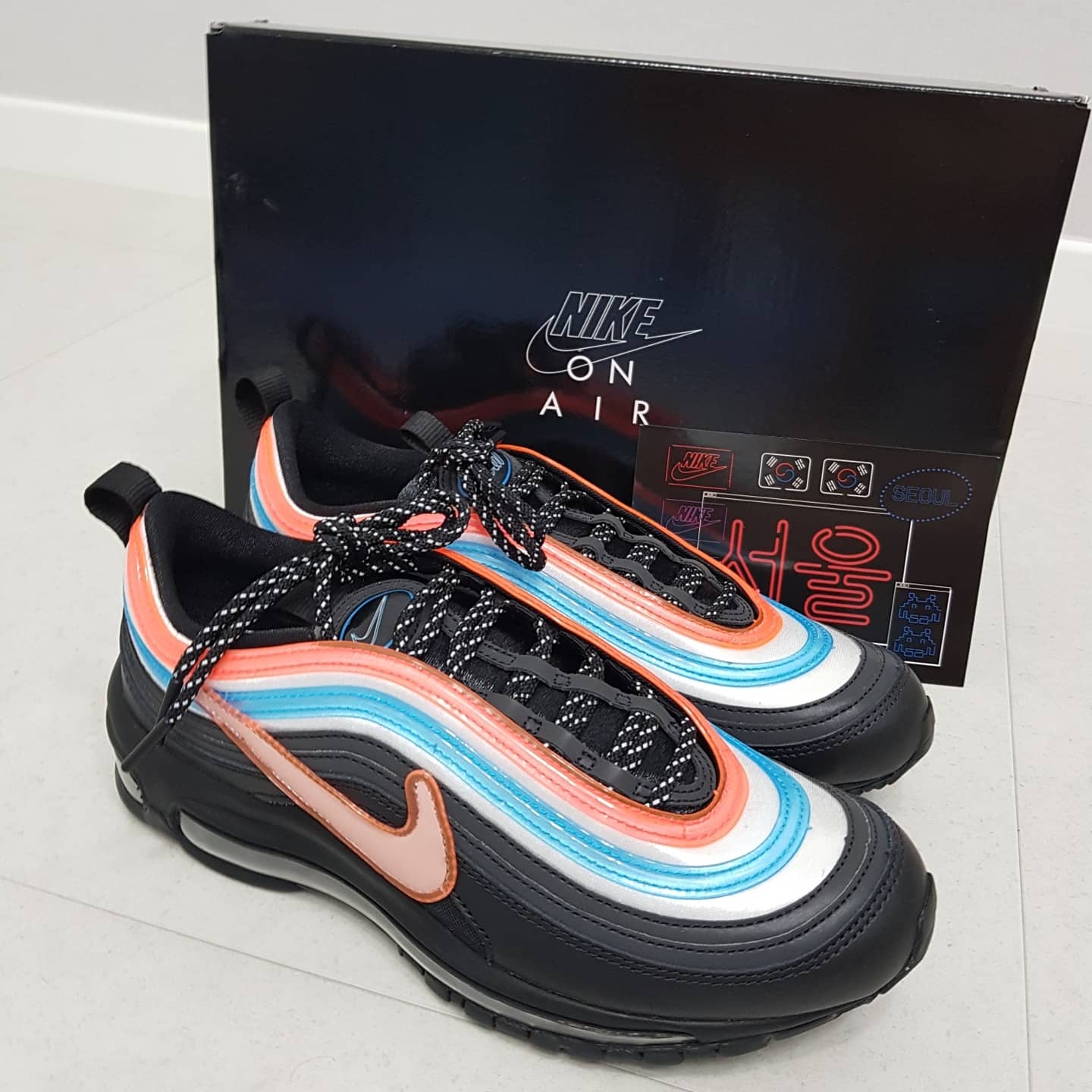 Nike Air Max 97 Neon Seoul 착용 스타일