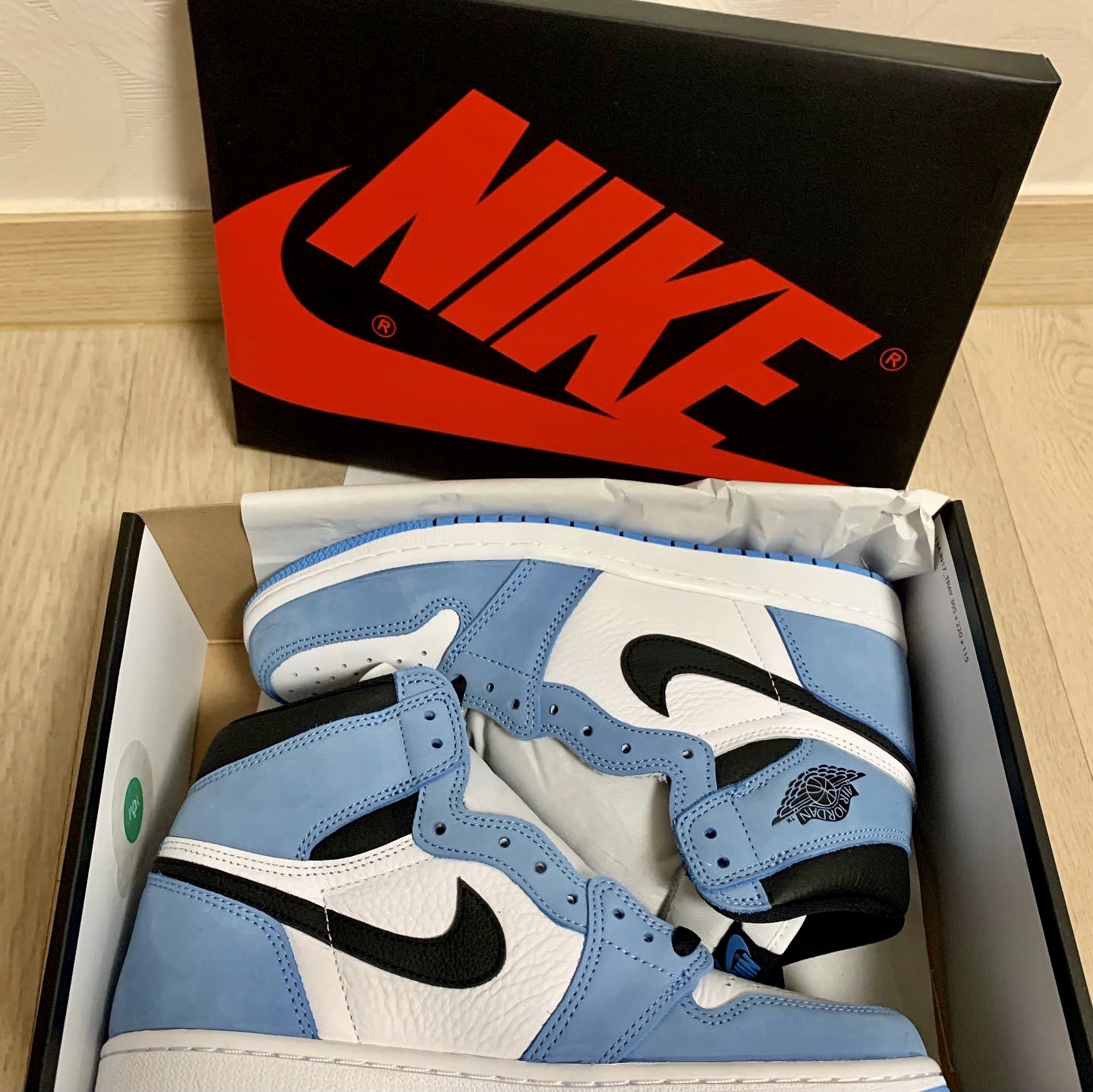 Jordan 1 Retro High OG University Blue 착용 스타일