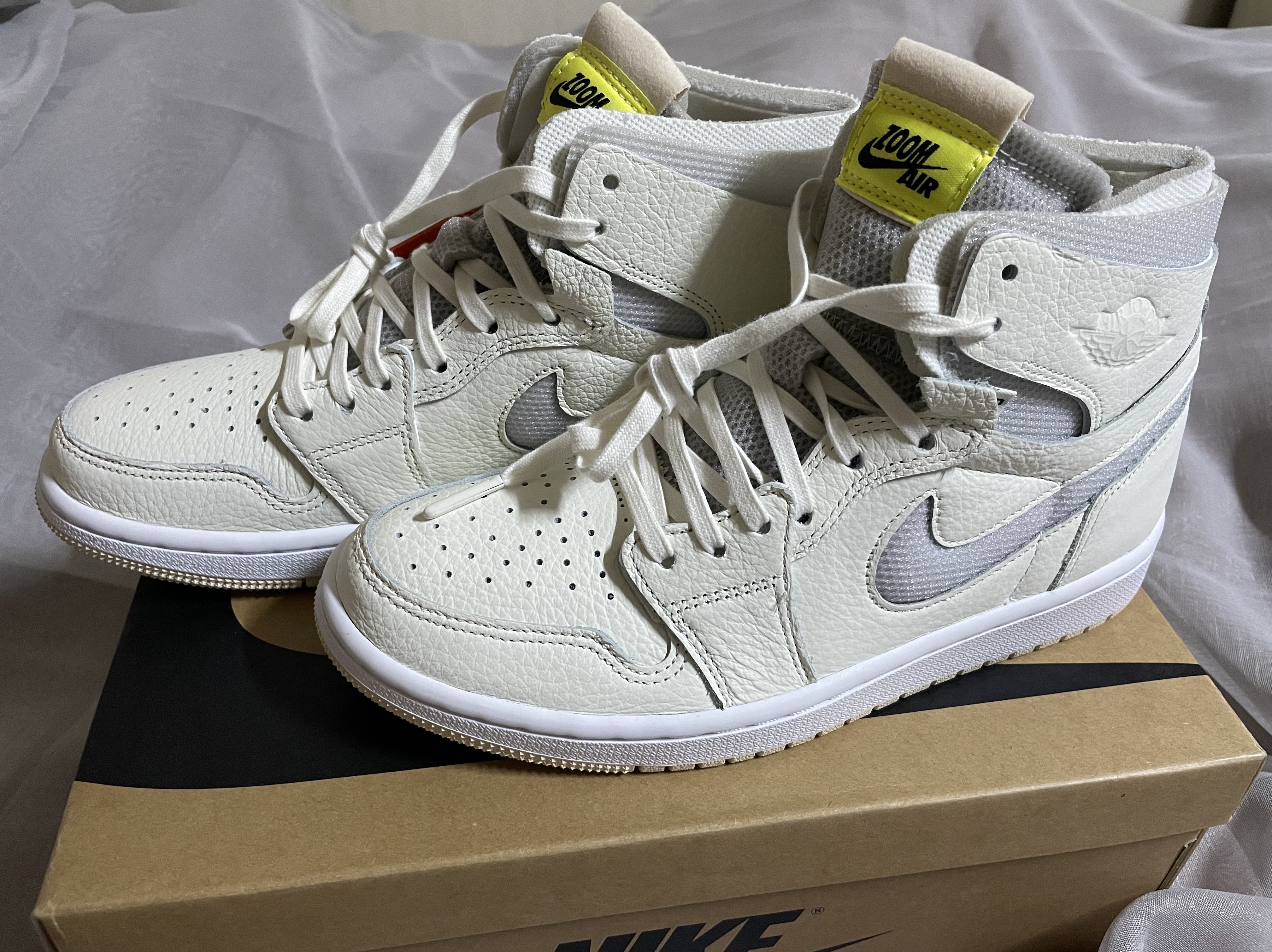 (W) Jordan 1 Zoom Air CMFT Sail 착용 스타일 - 3