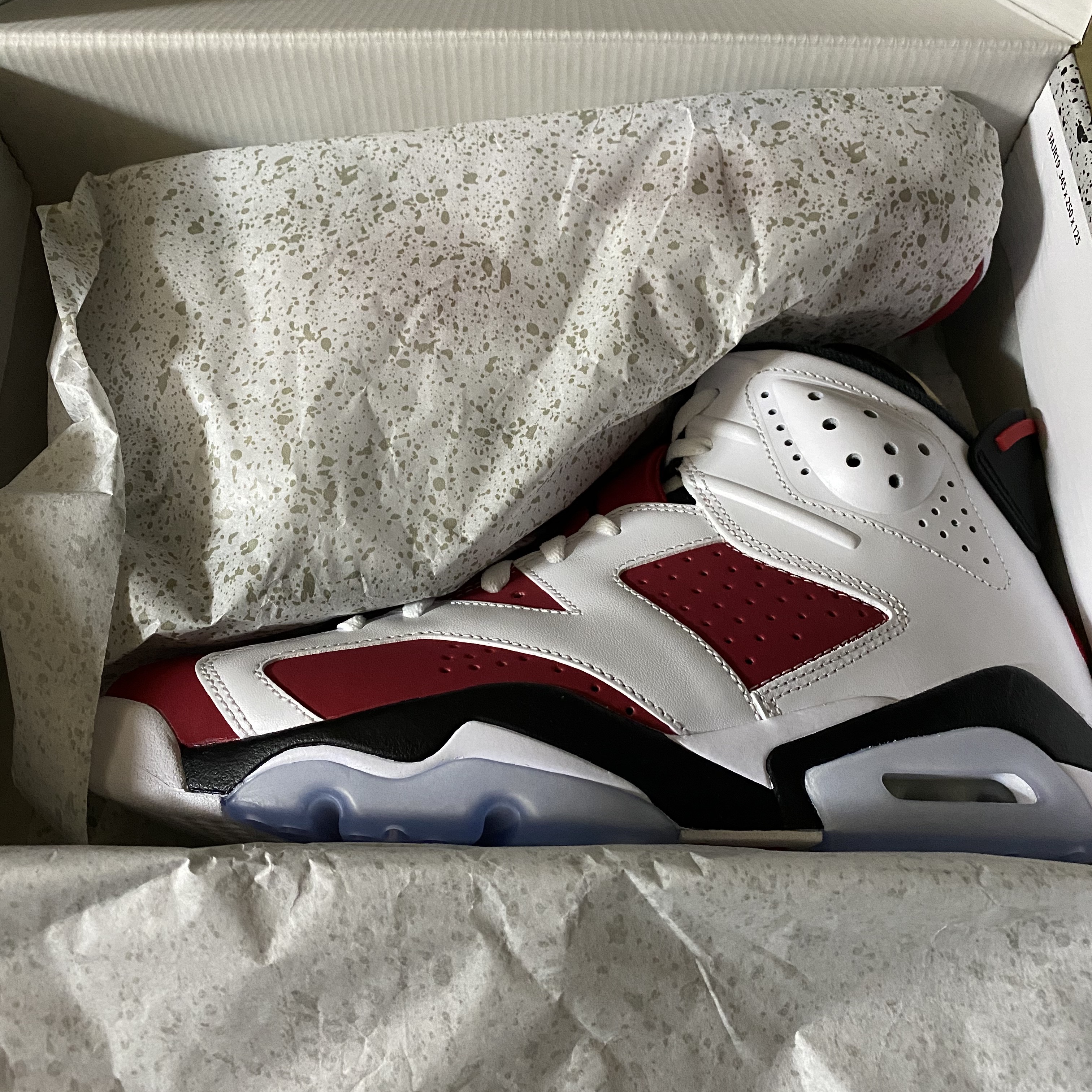 Jordan 6 Retro Carmine 2021 착용 스타일